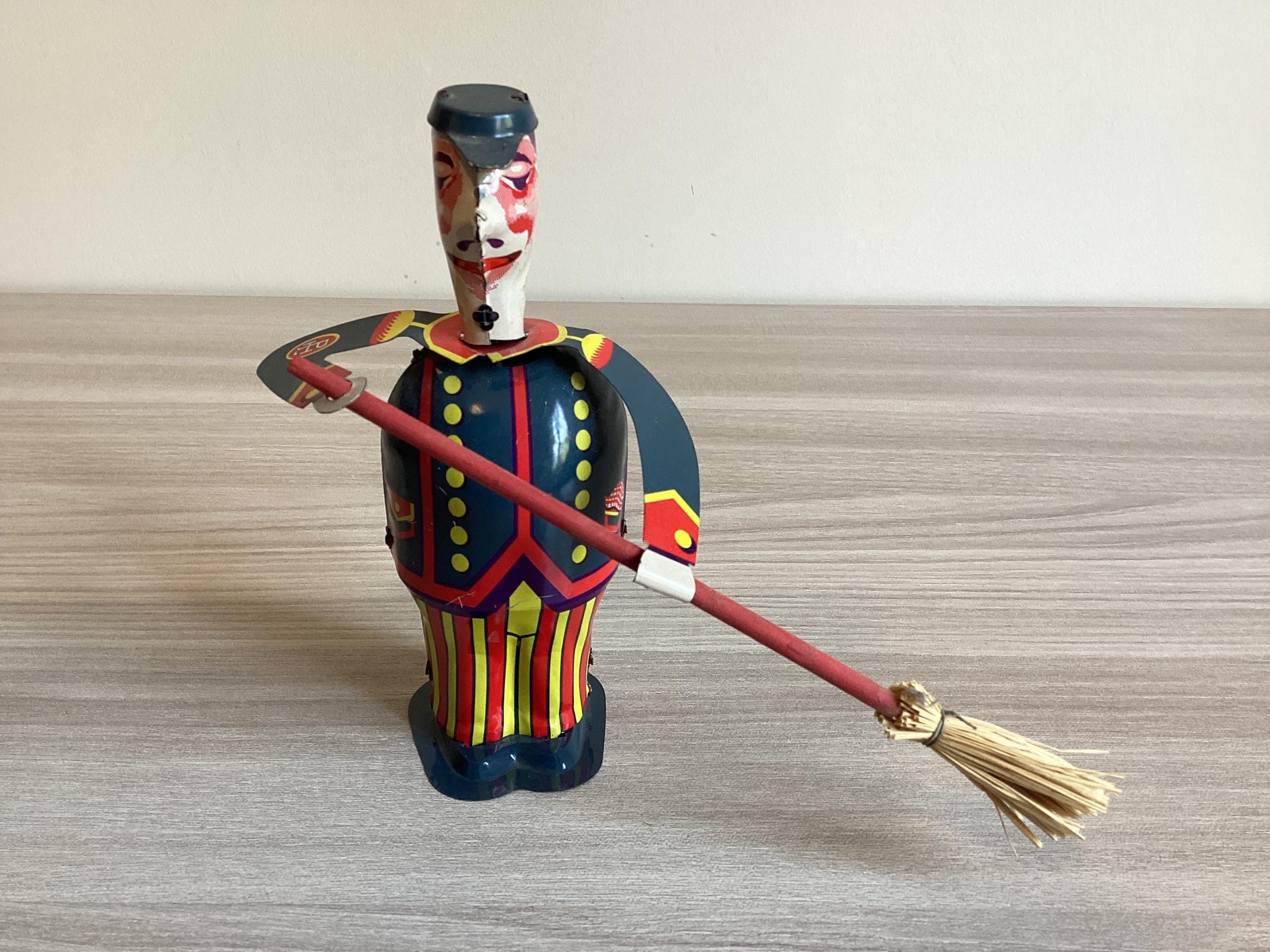 Automaton Vintage (1990s) Street Cleaner, Spring-Wound, Collectible Spain — photo 2 of 8