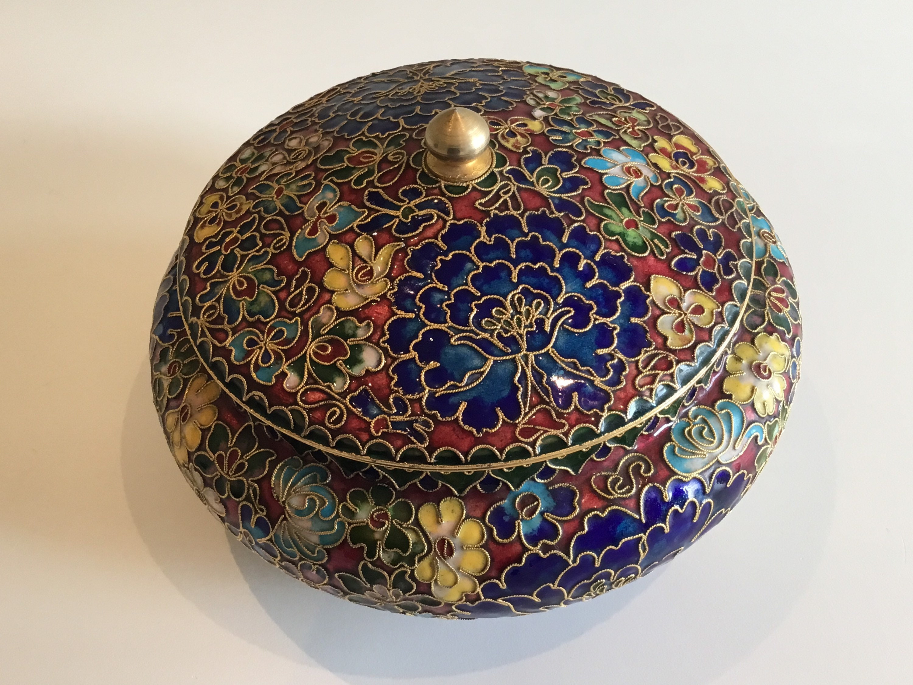Vintage Cloisonné Bowl | 1950s Chinese Enamel Art, Handmade Golden Relief Decoration — photo 4 of 9