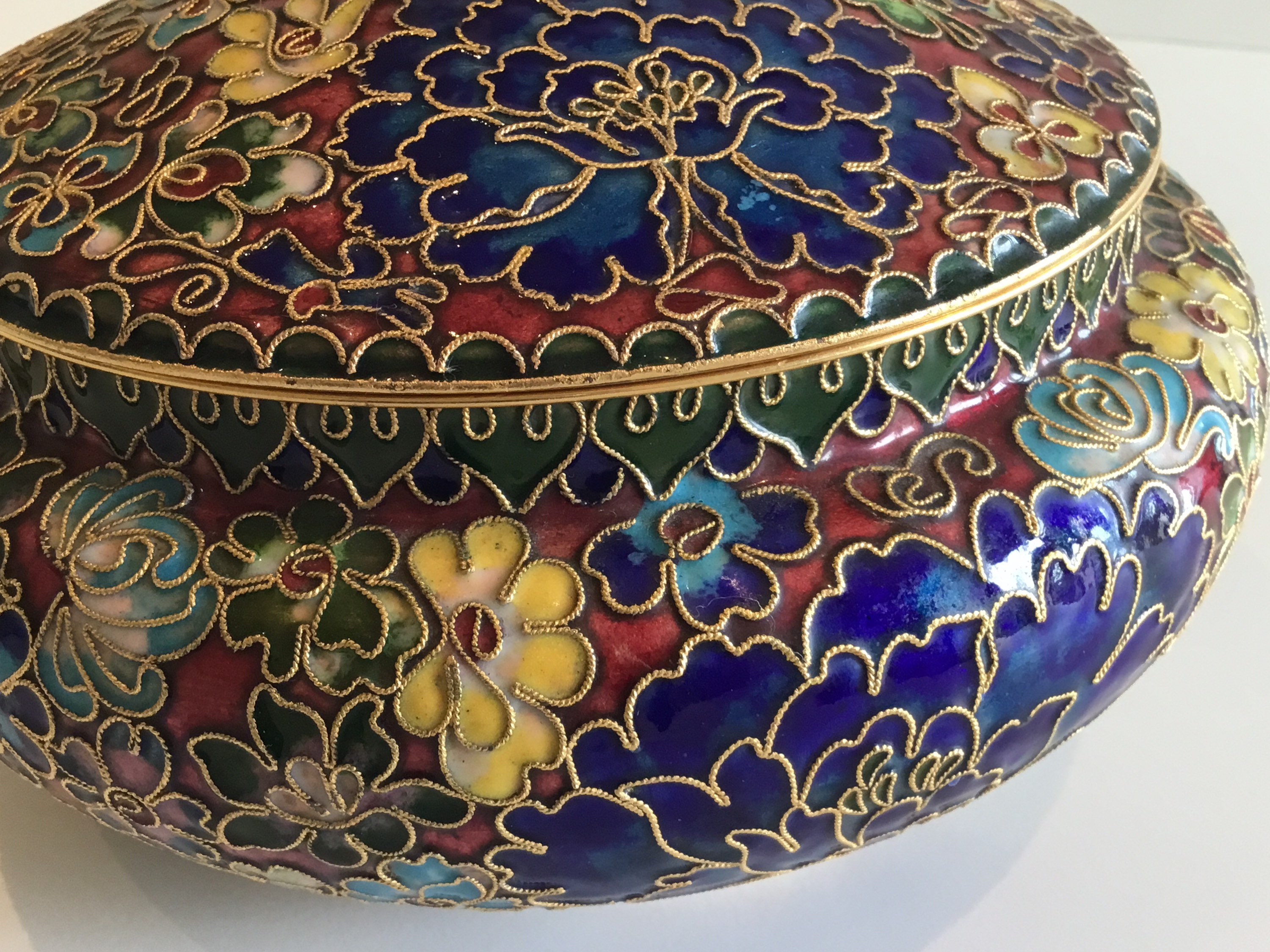 Vintage Cloisonné Bowl | 1950s Chinese Enamel Art, Handmade Golden Relief Decoration — photo 6 of 9