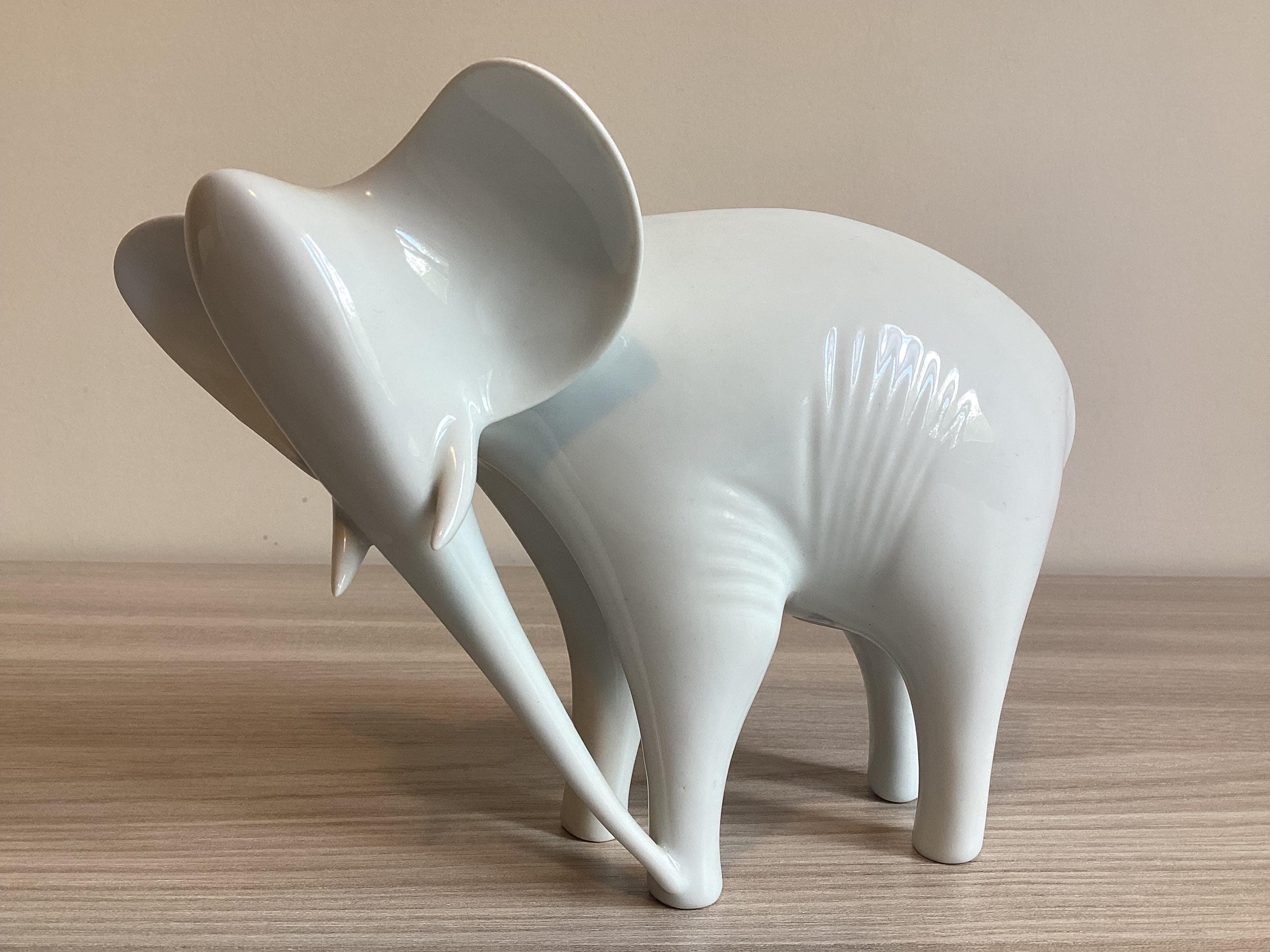 Vintage Porcelain Elephant | Royal Dux Bohemia 1960s, Jaroslav Jezek Designer White — photo 5 of 9