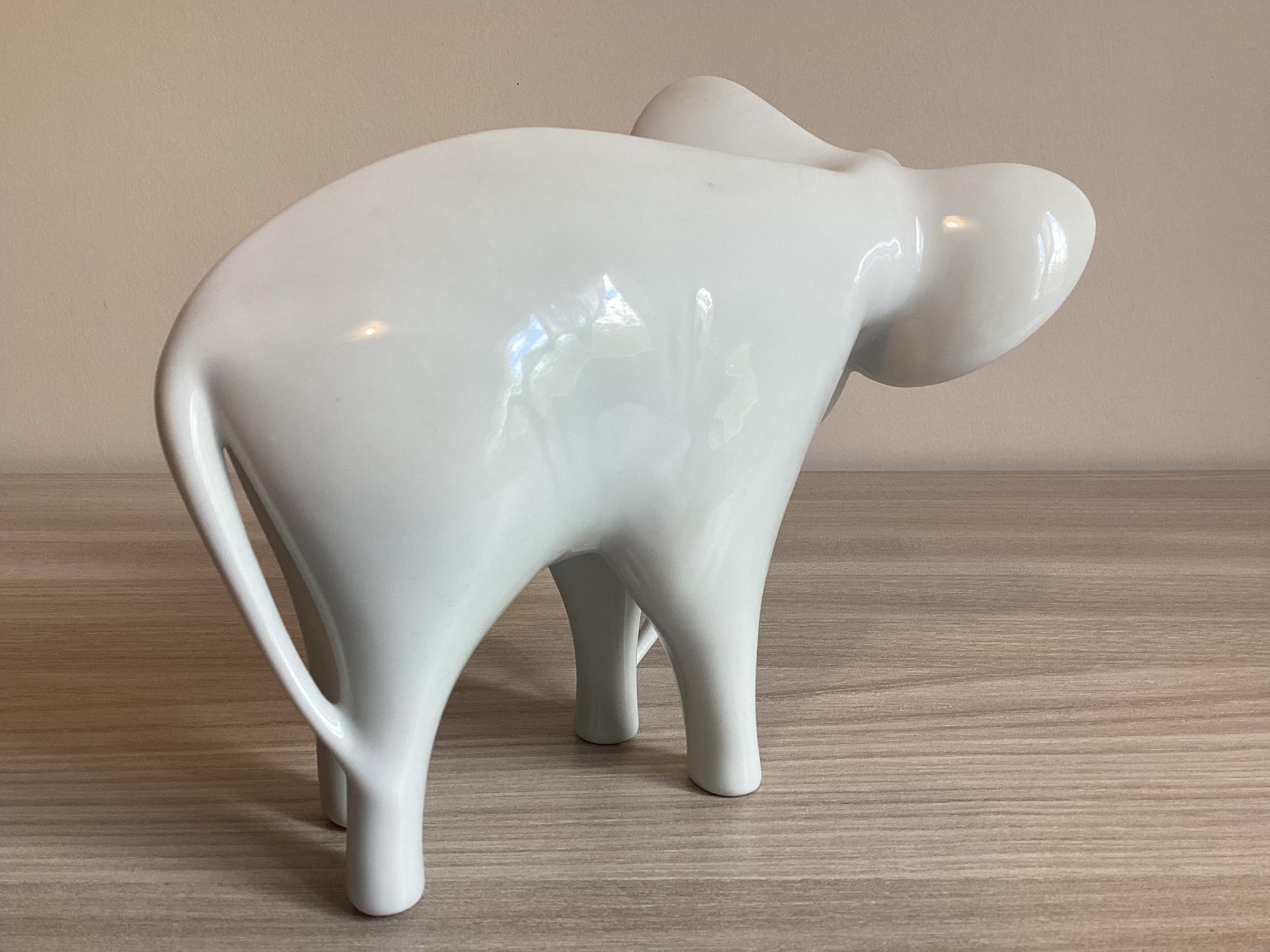 Vintage Porcelain Elephant | Royal Dux Bohemia 1960s, Jaroslav Jezek Designer White — photo 7 of 9