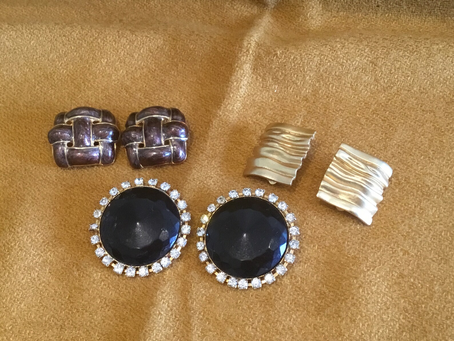 Vintage Jewelry Set – Original Hollywood Style Earrings (1950s–1960s) Rare Collection — photo 4 of 4