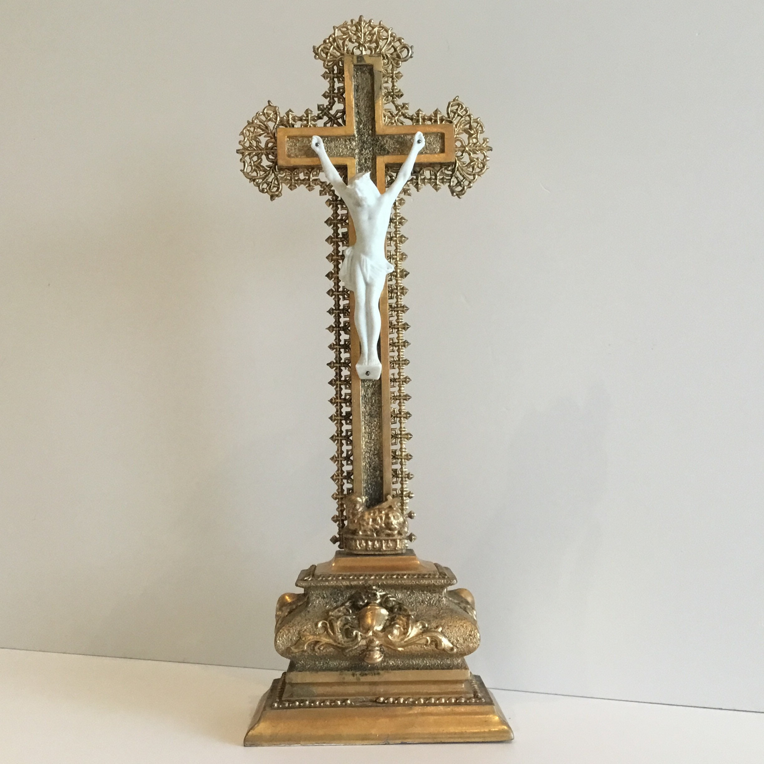 Antique Crucifix | 1940s French Gilded Wood, Bisque Porcelain Christ Gold Metal Decor — photo 3 of 9