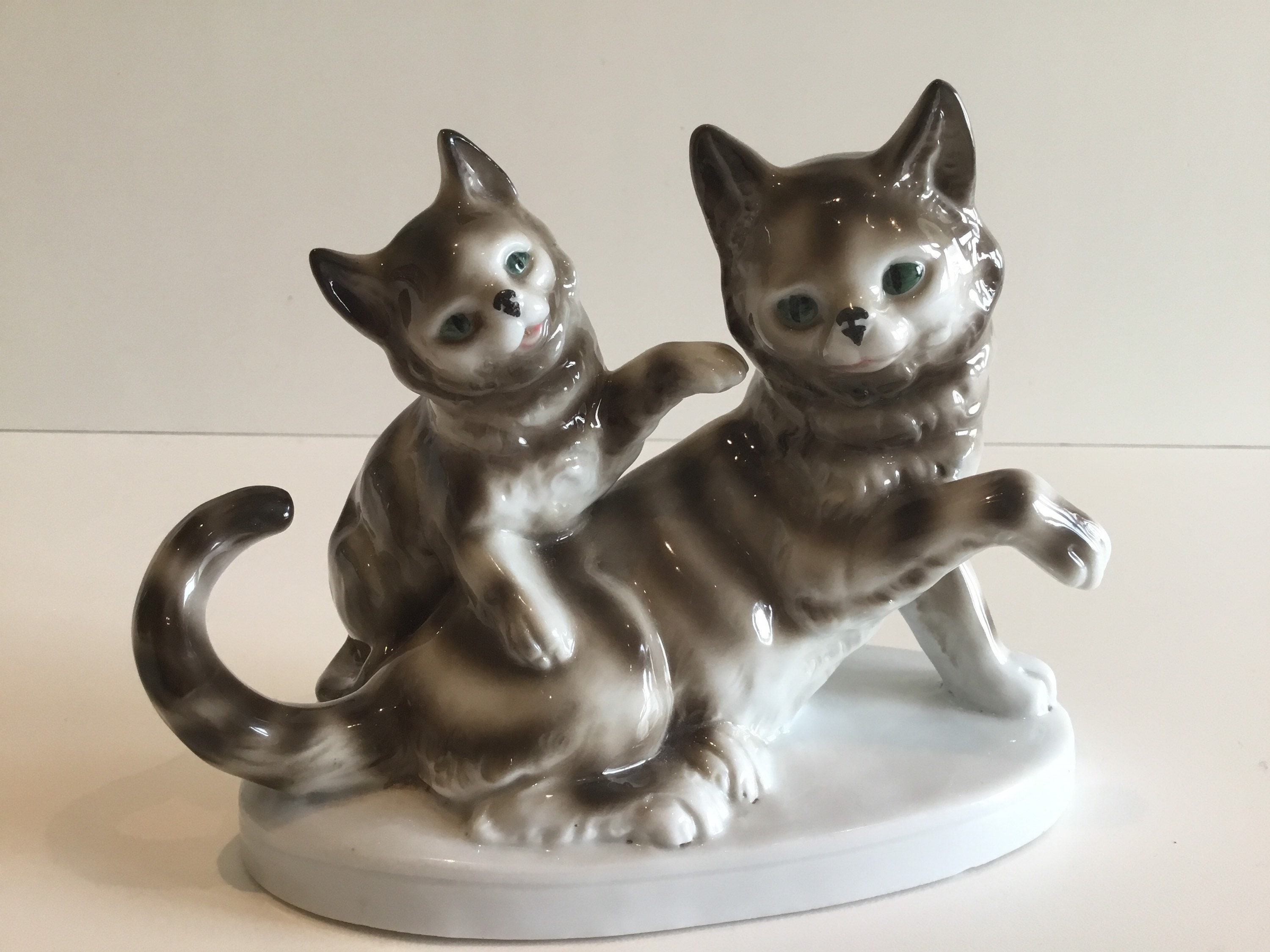 Antique Porcelain Cats | Carl Schneider Grafenthal 1910s Germany, Pair Marked 7337 — photo 3 of 9