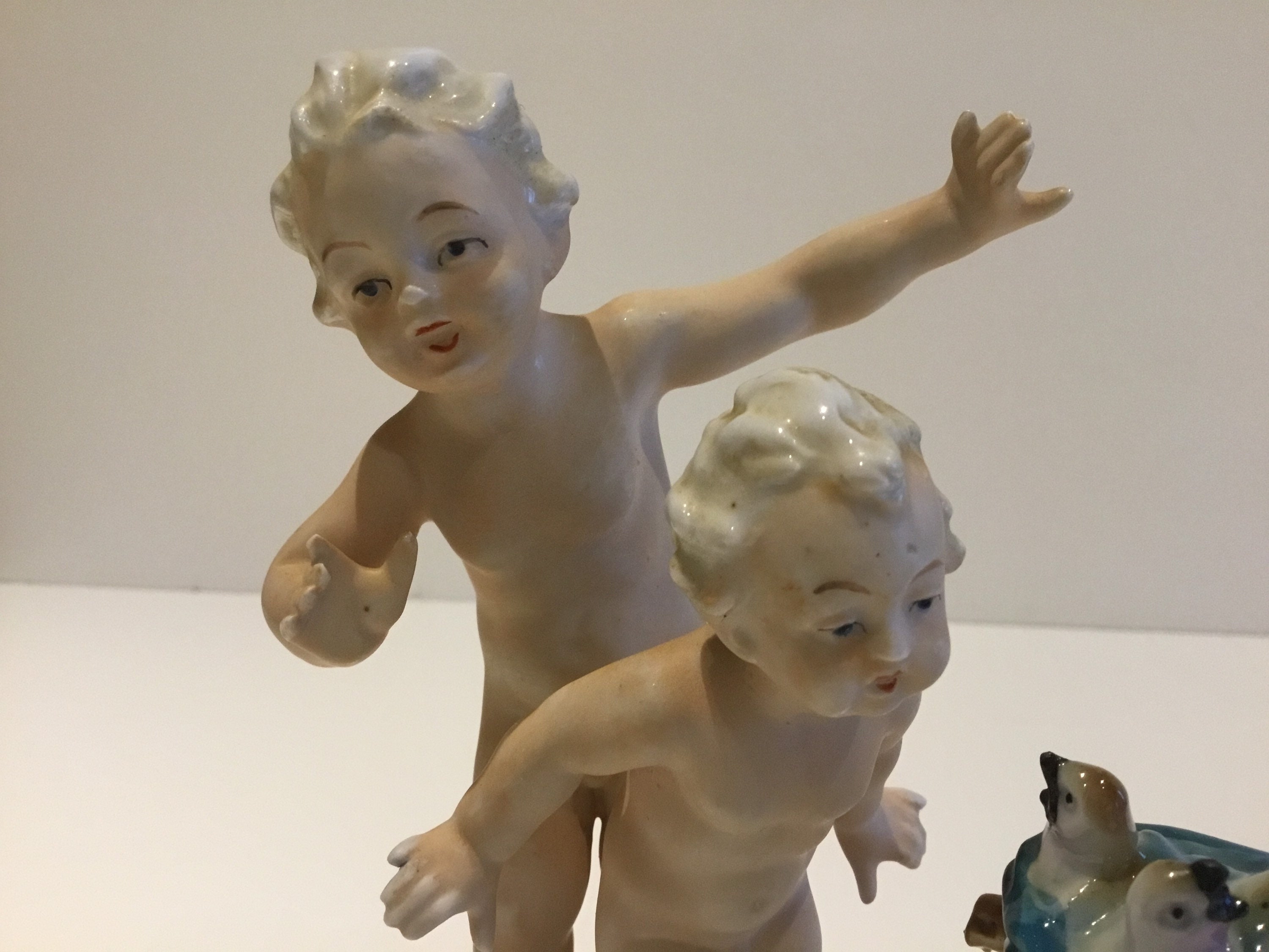 Vintage Porcelain | 1930s Carl Scheidig Grafenthal German Figurine, Children with Birds — photo 10 of 11