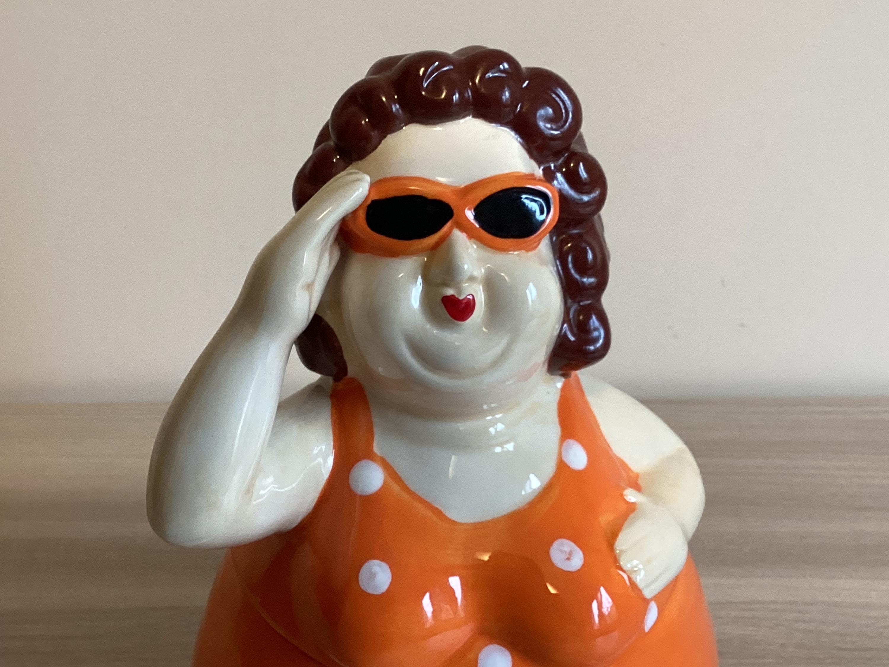 Vintage Porcelain | 1980s Villa d'Este Biscuit Jar, Hand-Painted Collectible Figurine — photo 5 of 9