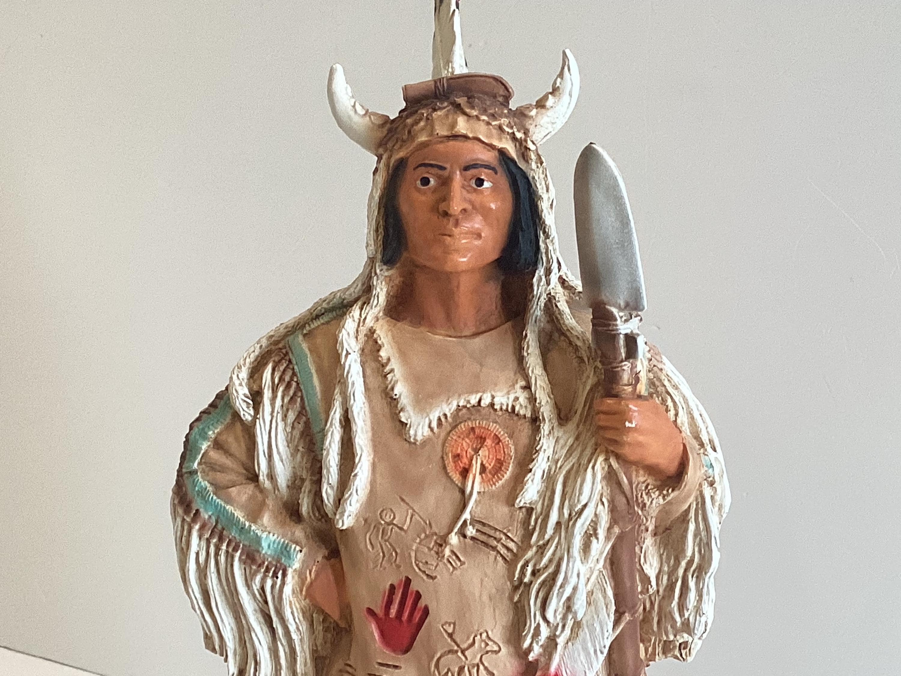 Native American Figurine | Large Castagna 1995 Hand Painted  Made in Italy — photo 7 of 11