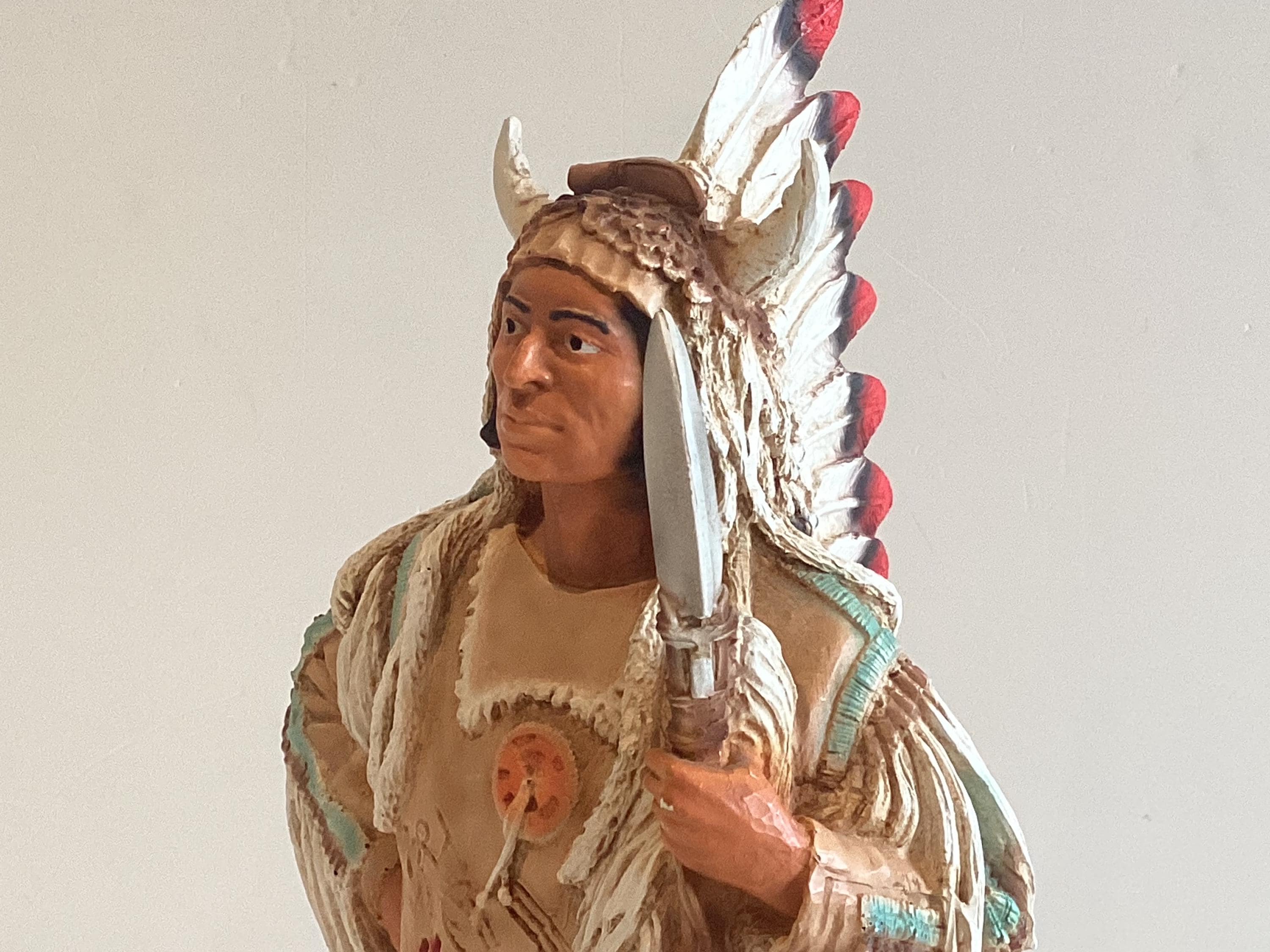 Native American Figurine | Large Castagna 1995 Hand Painted  Made in Italy — photo 8 of 11
