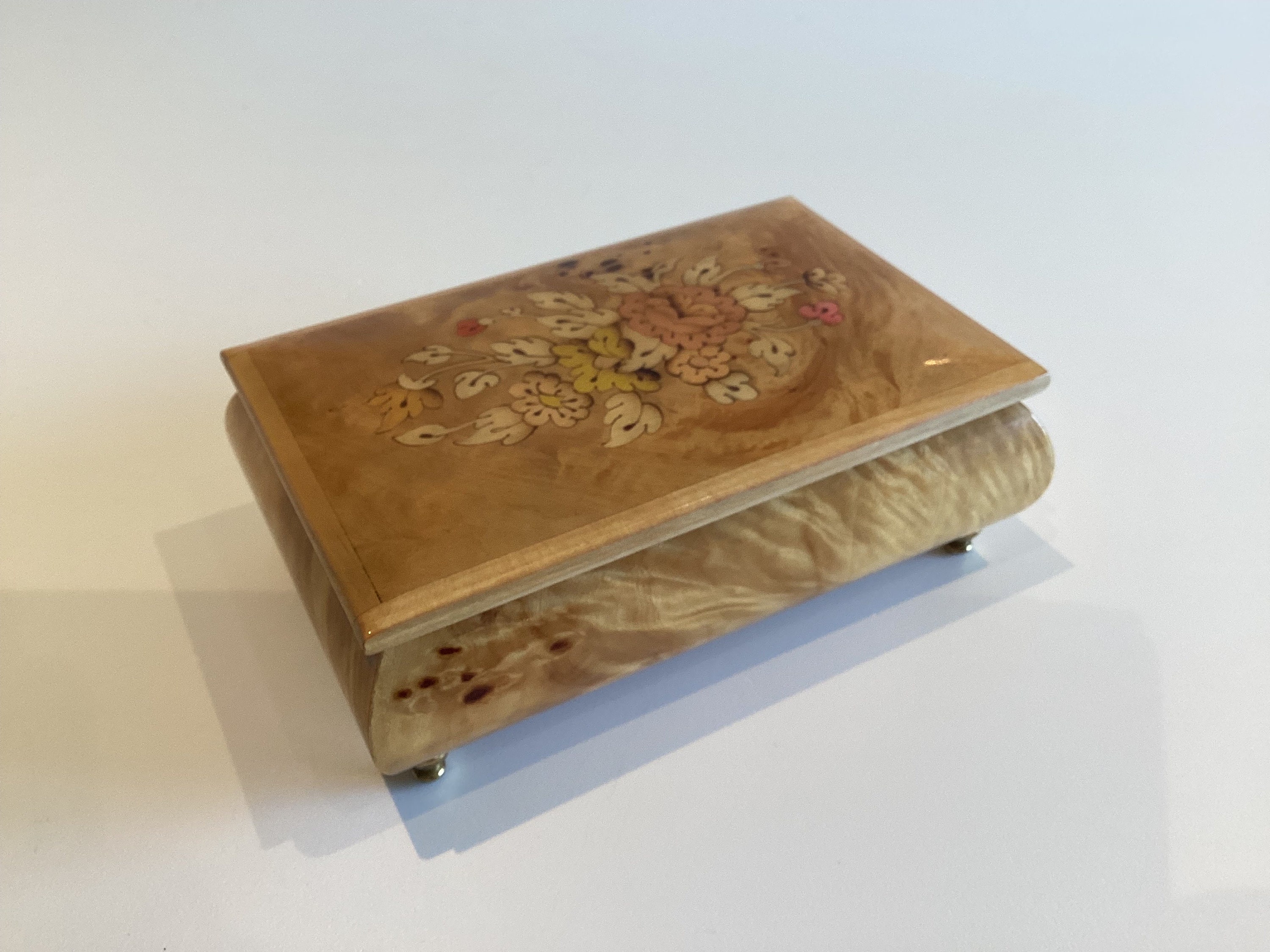 Vintage Music Box | Sorrento Italy 1970s, Hand-Inlaid Wood Sankio Movement — photo 2 of 9