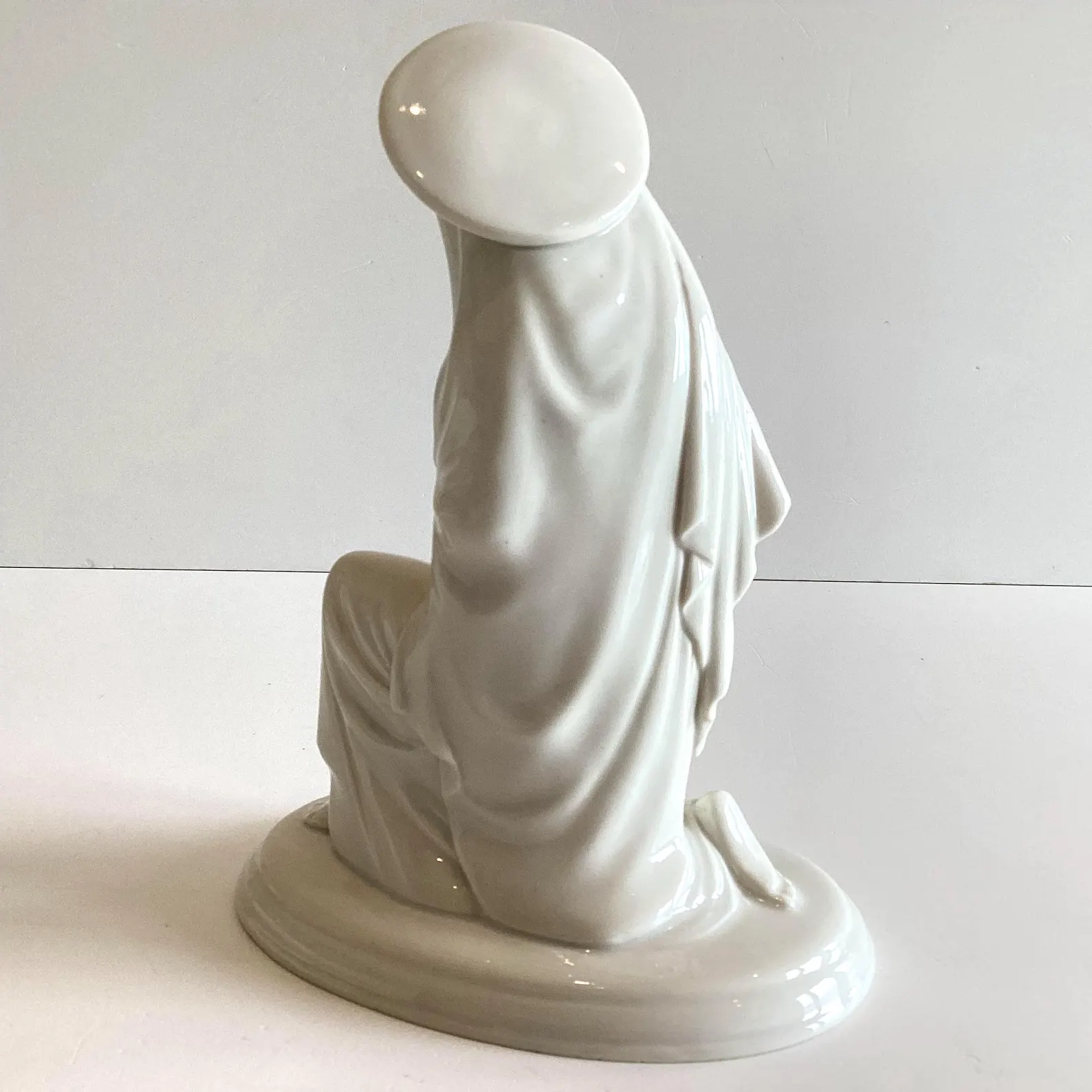 Vintage Metzler Ortloff Madonna with Child Porcelain Figure 1960s - Blanc de Chine German Sculpture — photo 7 of 11