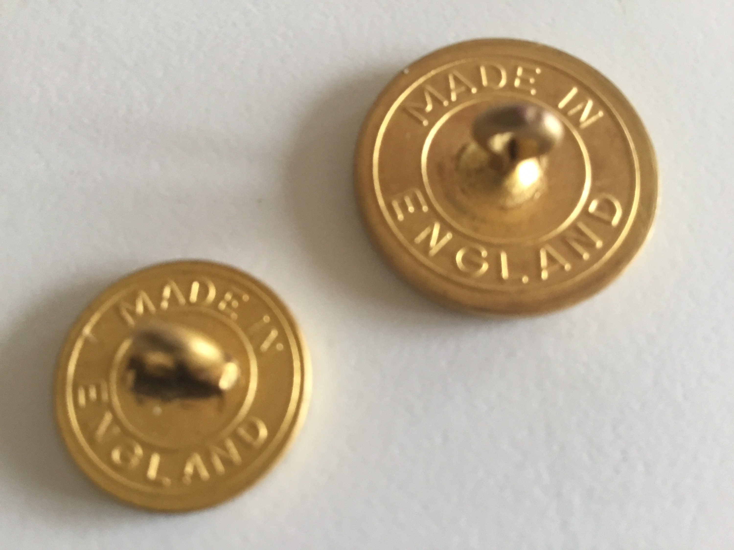 Vintage Accessories | 1950s Buttons With Golf Clubs Made I England — photo 5 of 9