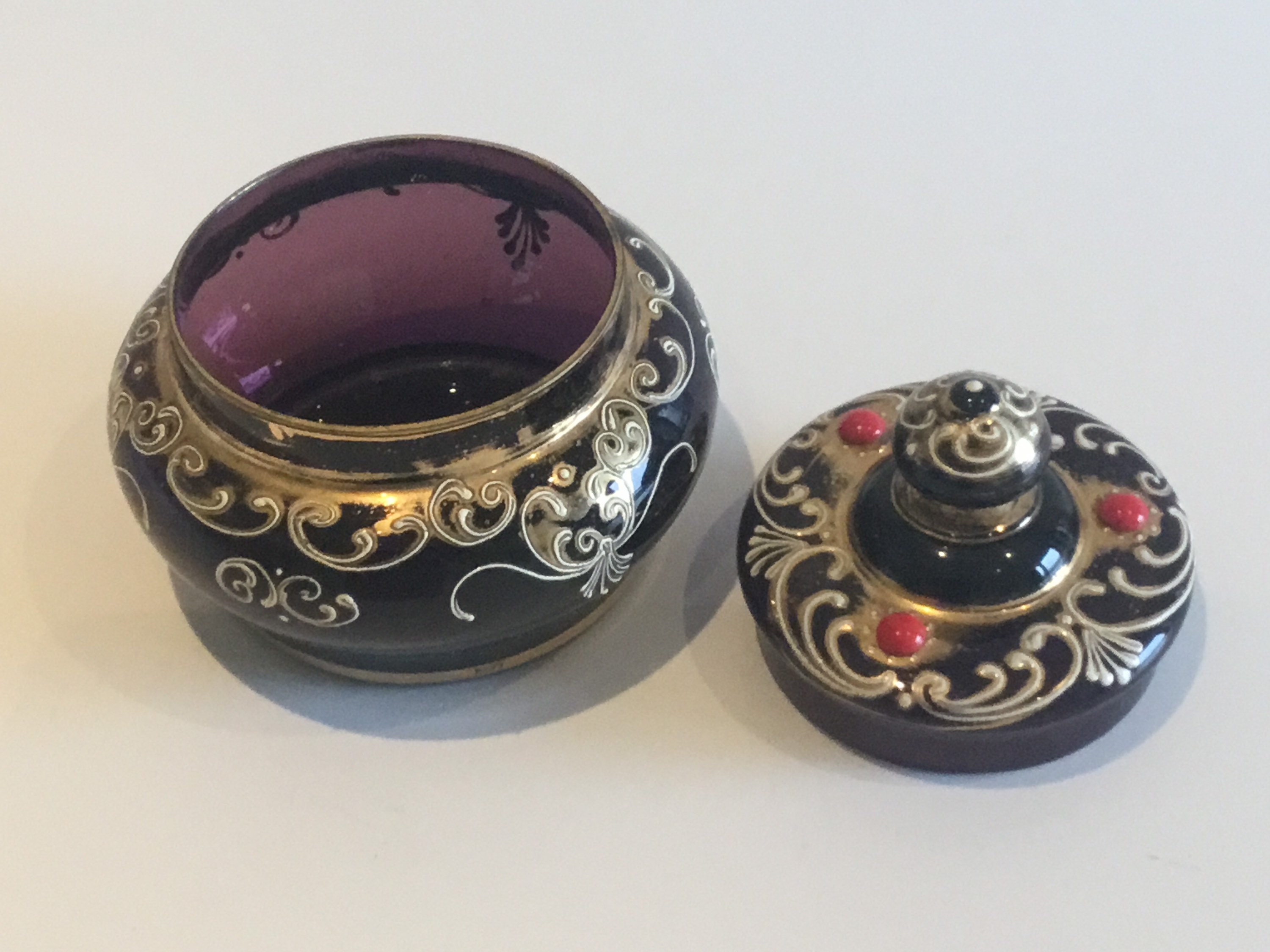 Murano Glass Box Vintage Hand-Painted Made in Italy (1950s) — photo 3 of 7