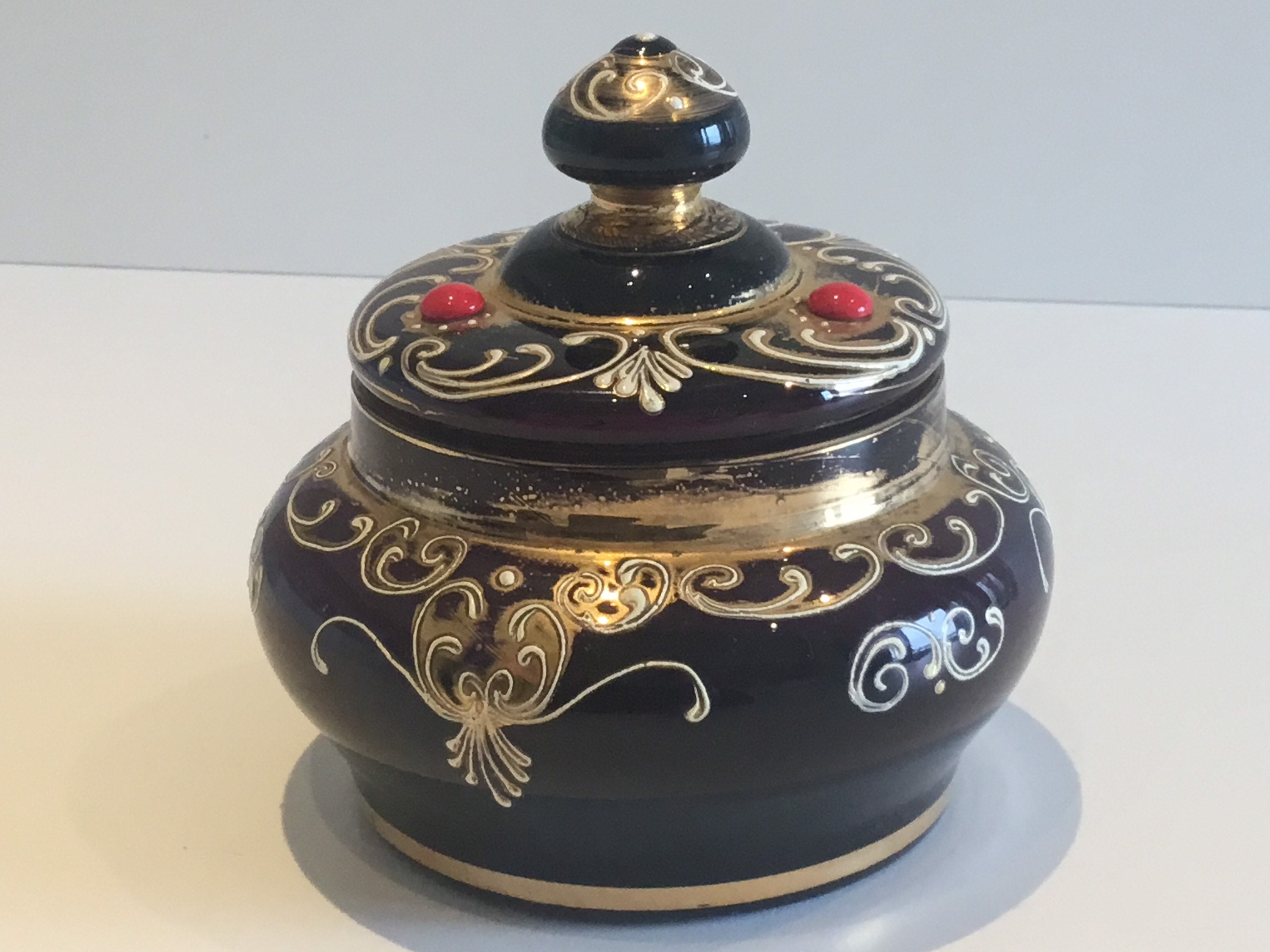 Murano Glass Box Vintage Hand-Painted Made in Italy (1950s) — photo 4 of 7