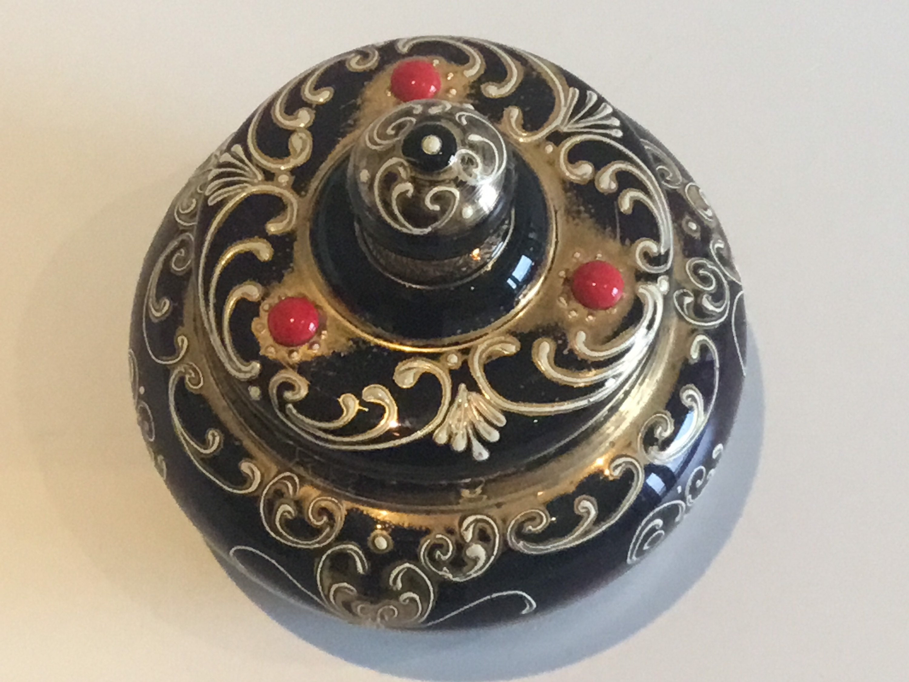 Murano Glass Box Vintage Hand-Painted Made in Italy (1950s) — photo 6 of 7