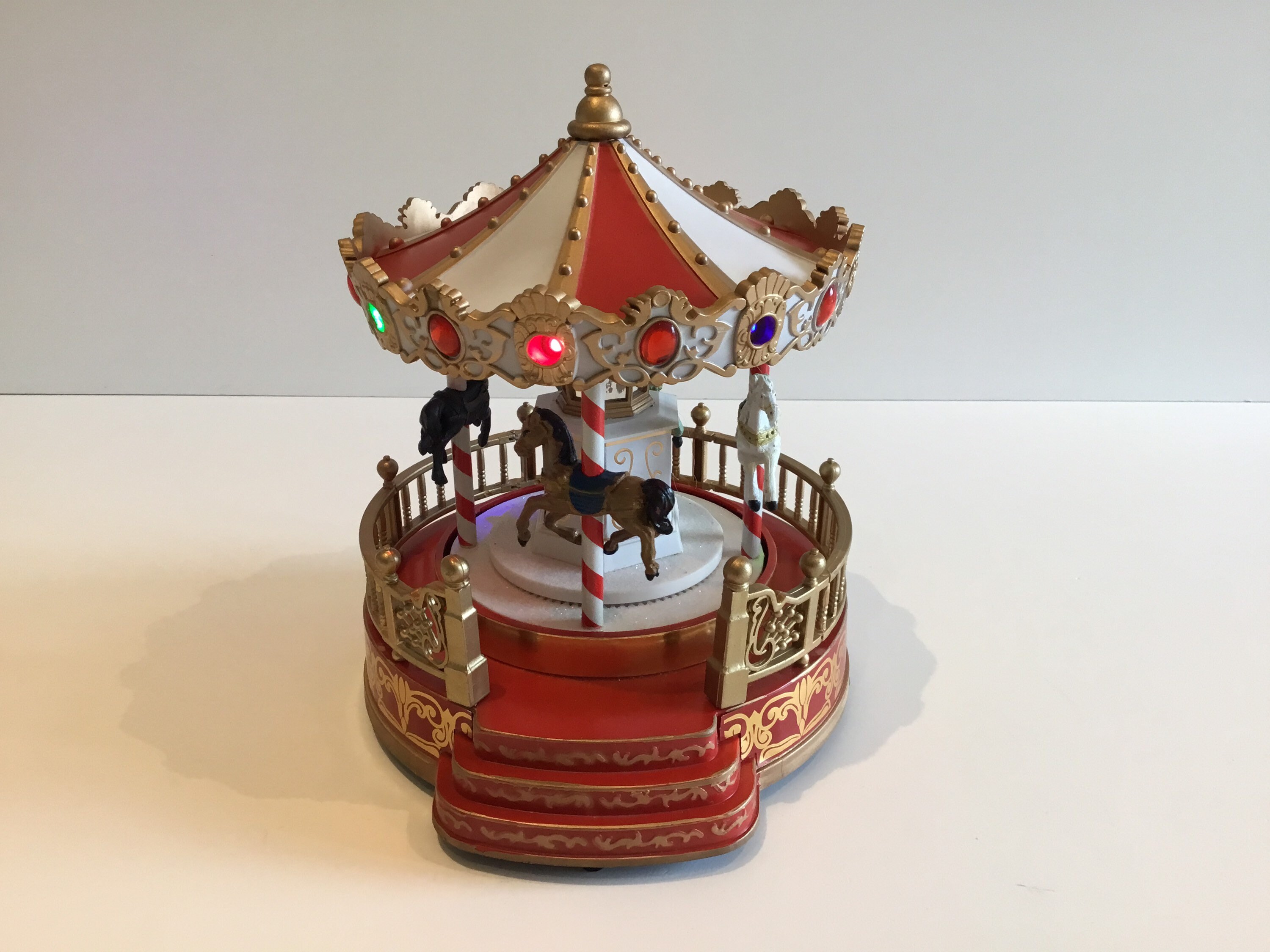 Vintage Carousel | Musical Horse Merry-Go-Round with LED Lights, Working Display Piece — photo 5 of 10