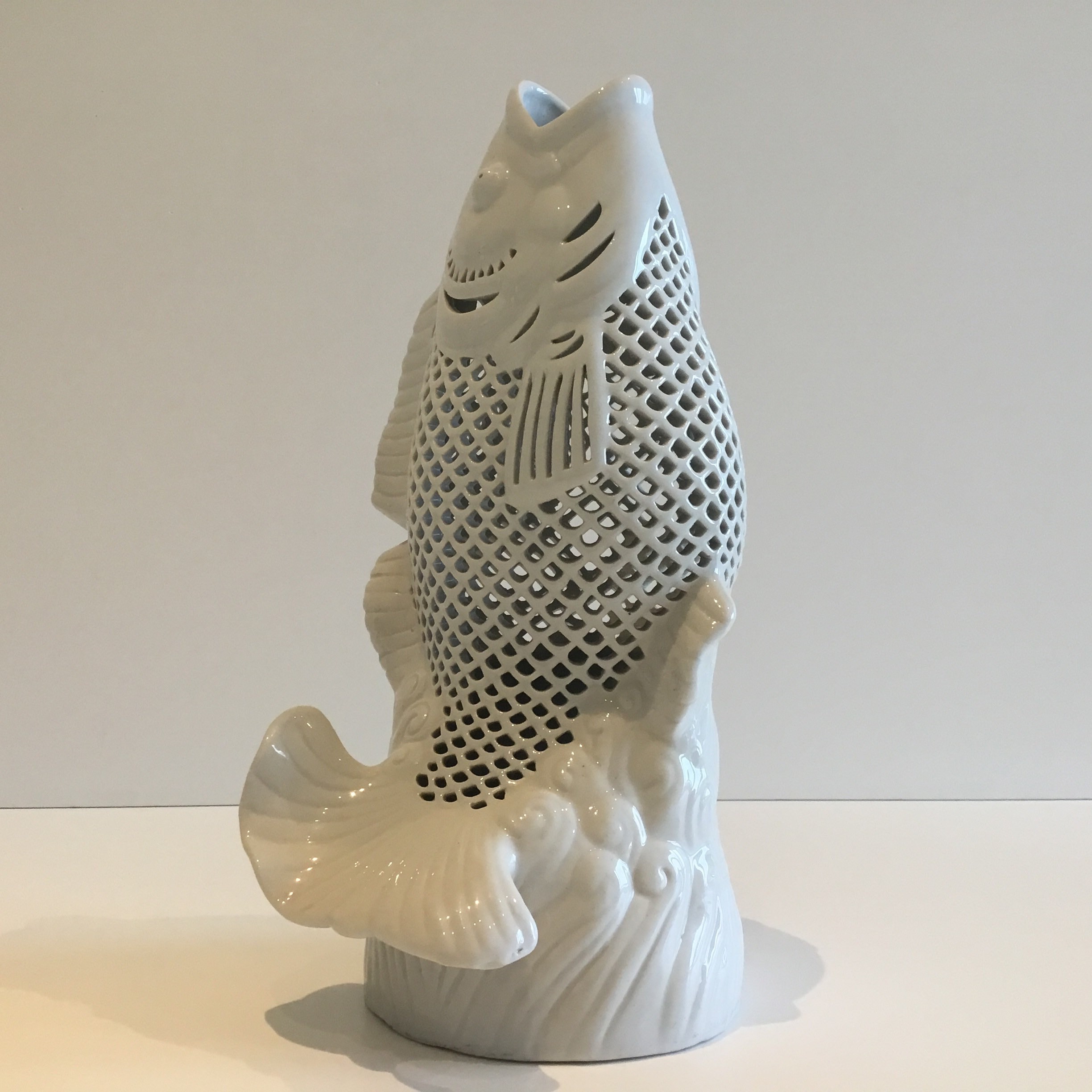 Rare Fish In Reticulated Porcelain (Made In China) — photo 5 of 10