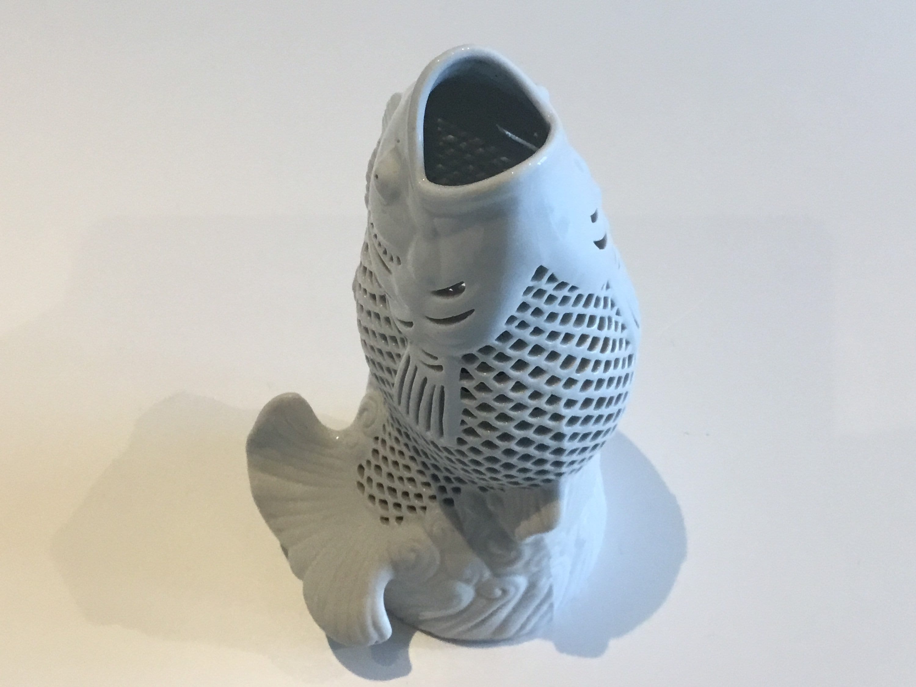 Rare Fish In Reticulated Porcelain (Made In China) — photo 7 of 10