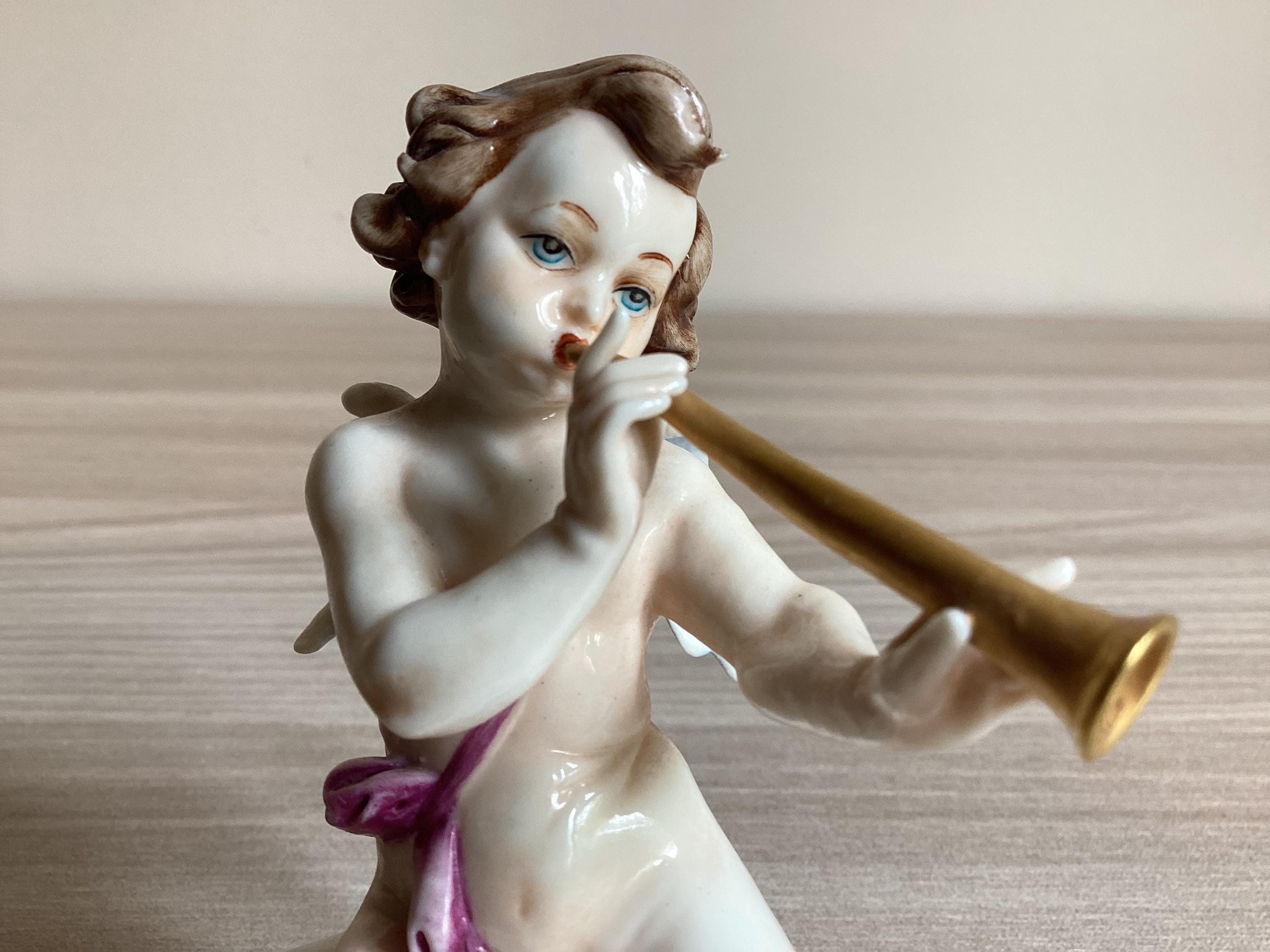 Vintage Capodimonte Cherub – Hand-Painted Porcelain (Late 19th–Early 20th Century) — photo 4 of 10