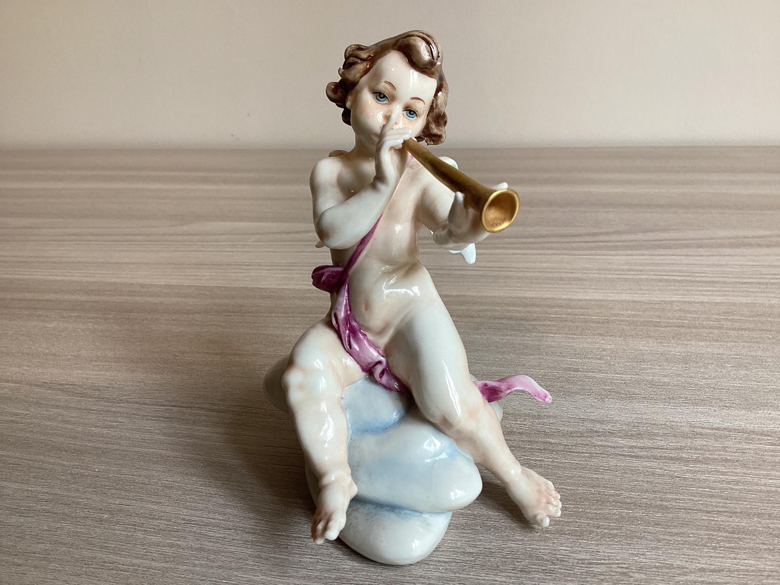 Vintage Capodimonte Cherub – Hand-Painted Porcelain (Late 19th–Early 20th Century) — photo 7 of 10