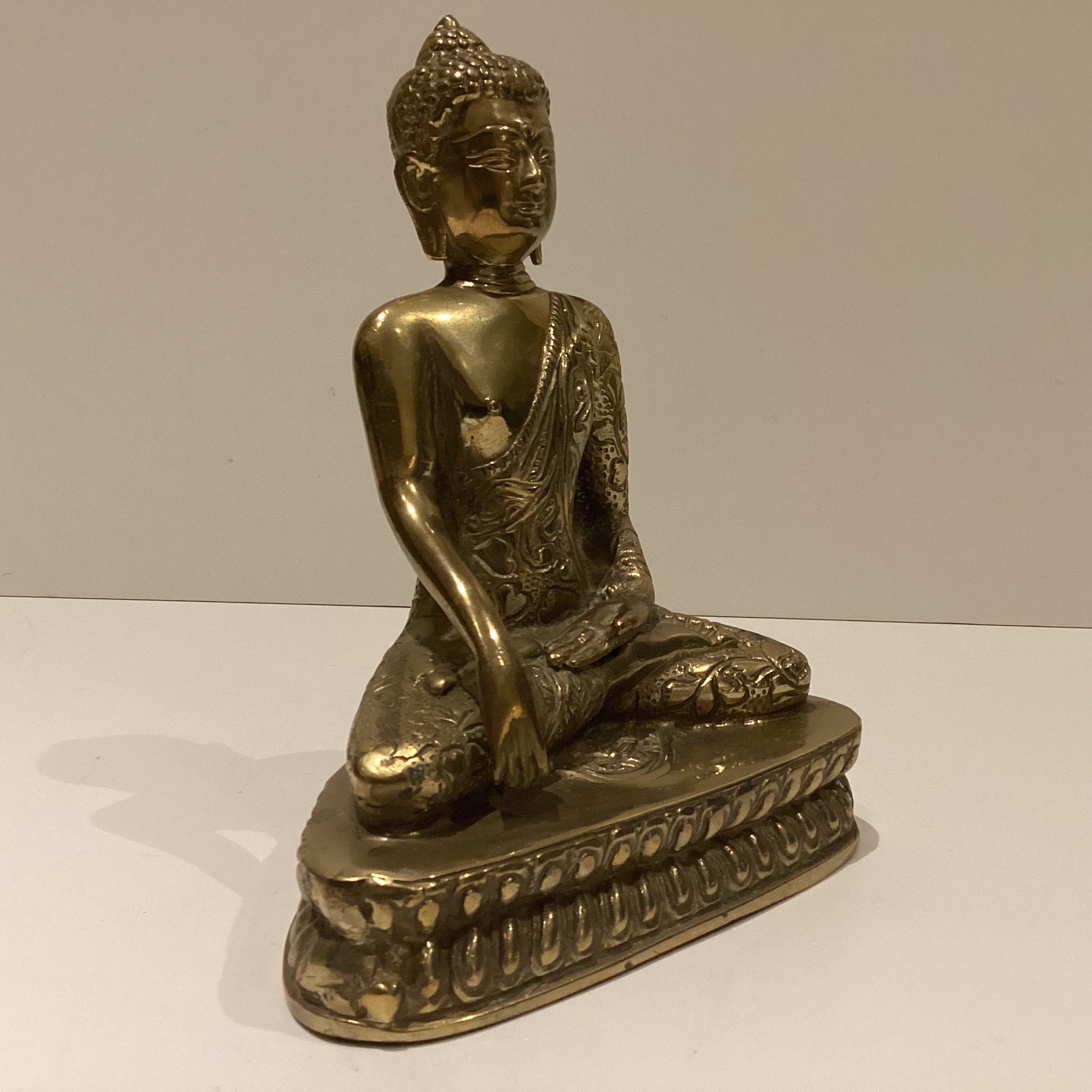 Vintage Sculpture | 1950s Nepalese Bronze Buddha, Meditation Statue — photo 4 of 8