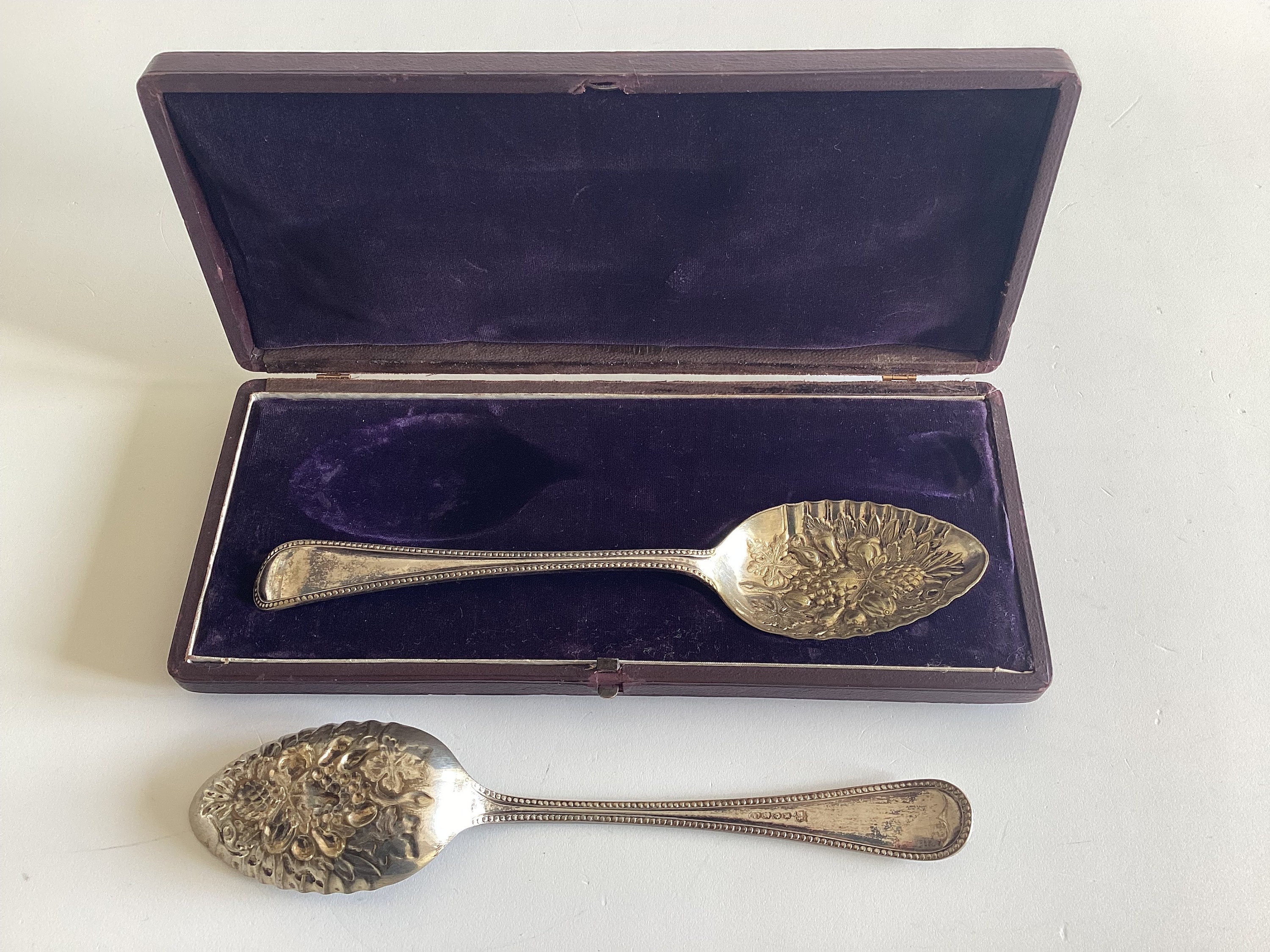 Pair Of Serving Spoons (1800s) Silver Plated, Scheffield, Made In England — photo 4 of 11