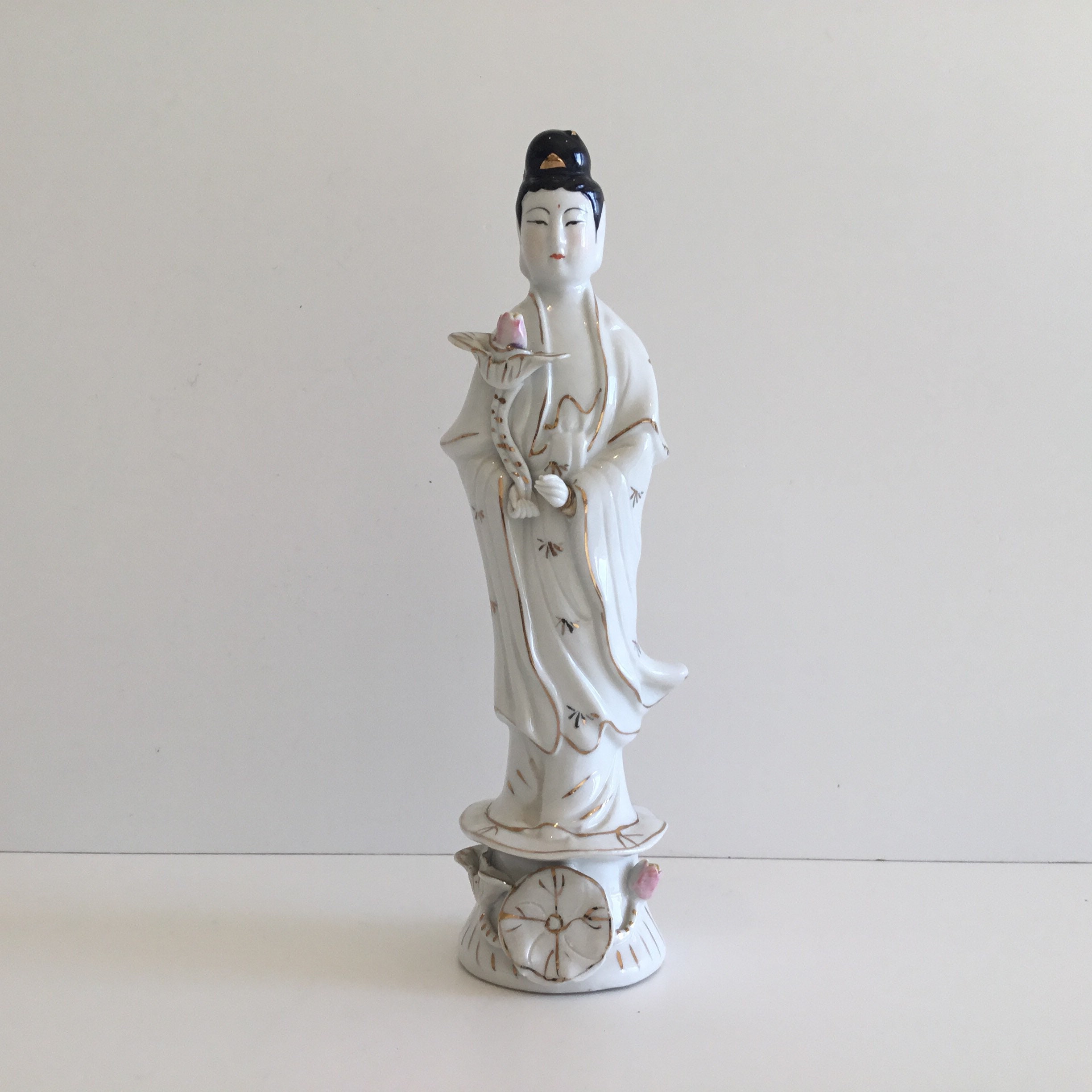 Vintage Porcelain Figurine | 1950s Chinese Guan Yin Goddess, Hand Painted Gold Decoration — photo 2 of 9