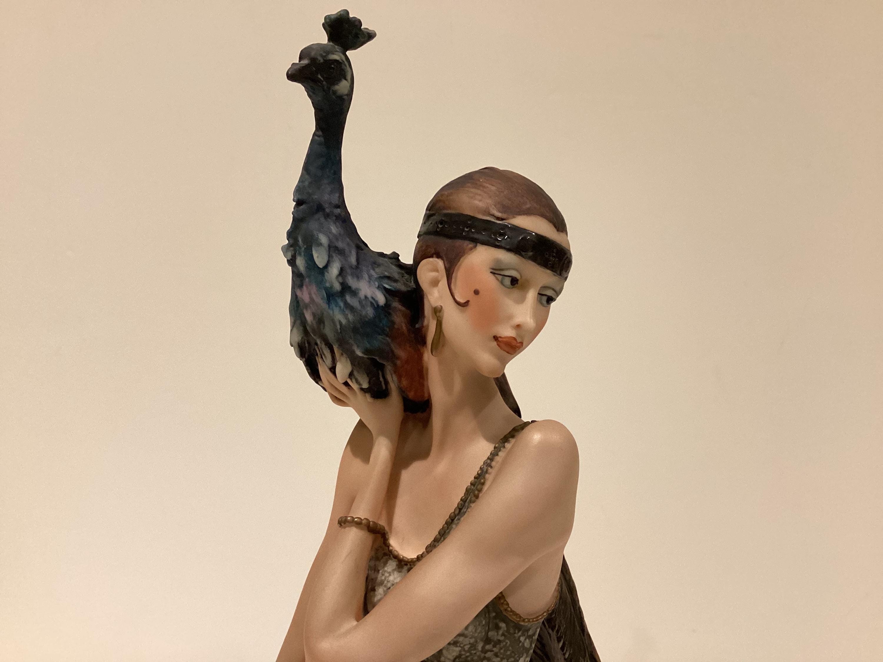 Vintage Figurine | Giuseppe Armani “Lady with Peacock” 1987 Limited Edition 0385C, First Series — photo 9 of 11