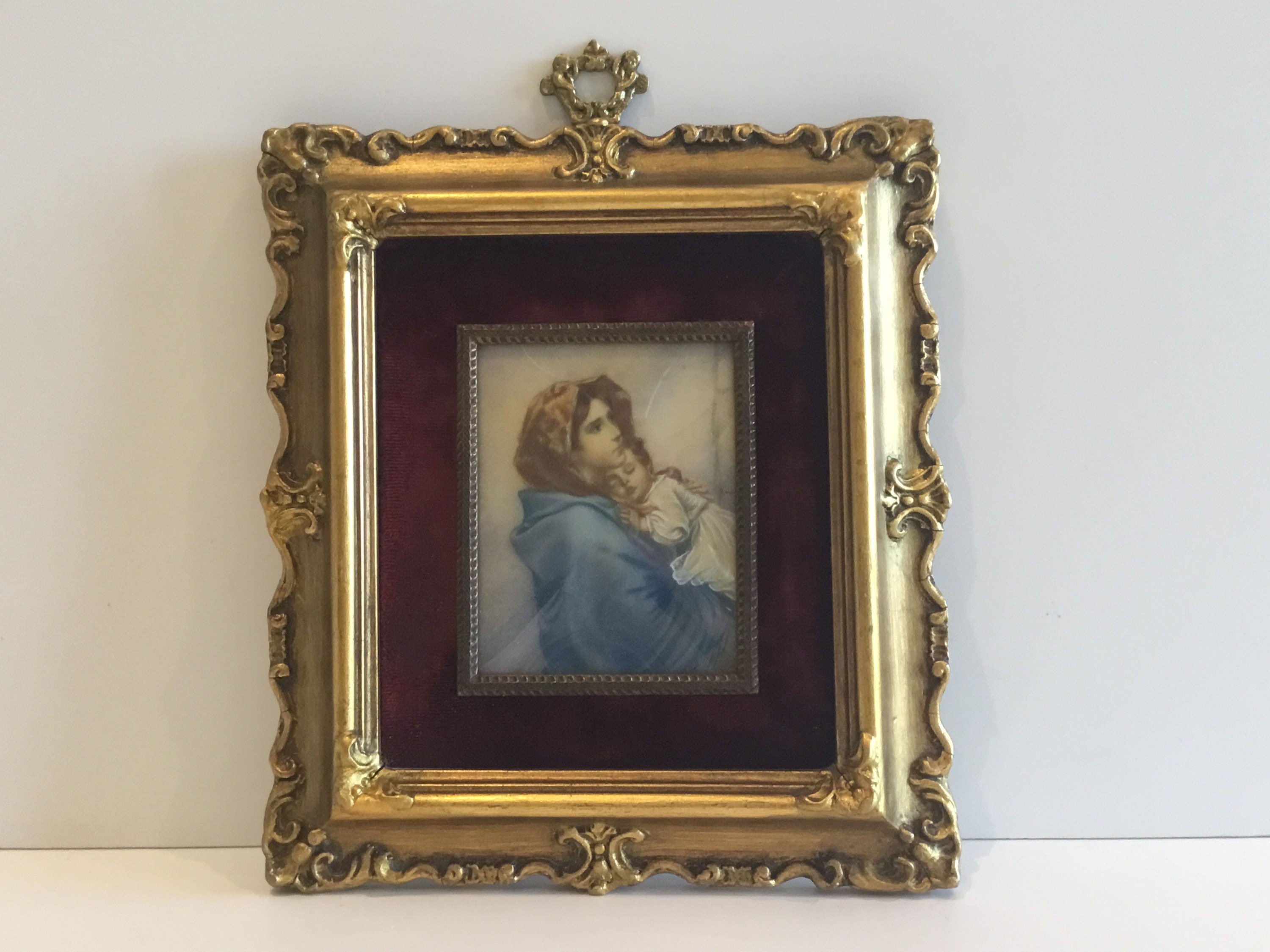 Vintage Miniature | 1900s Madonna and Child, Hand-Painted Convex Glass Made In Italy — photo 4 of 8