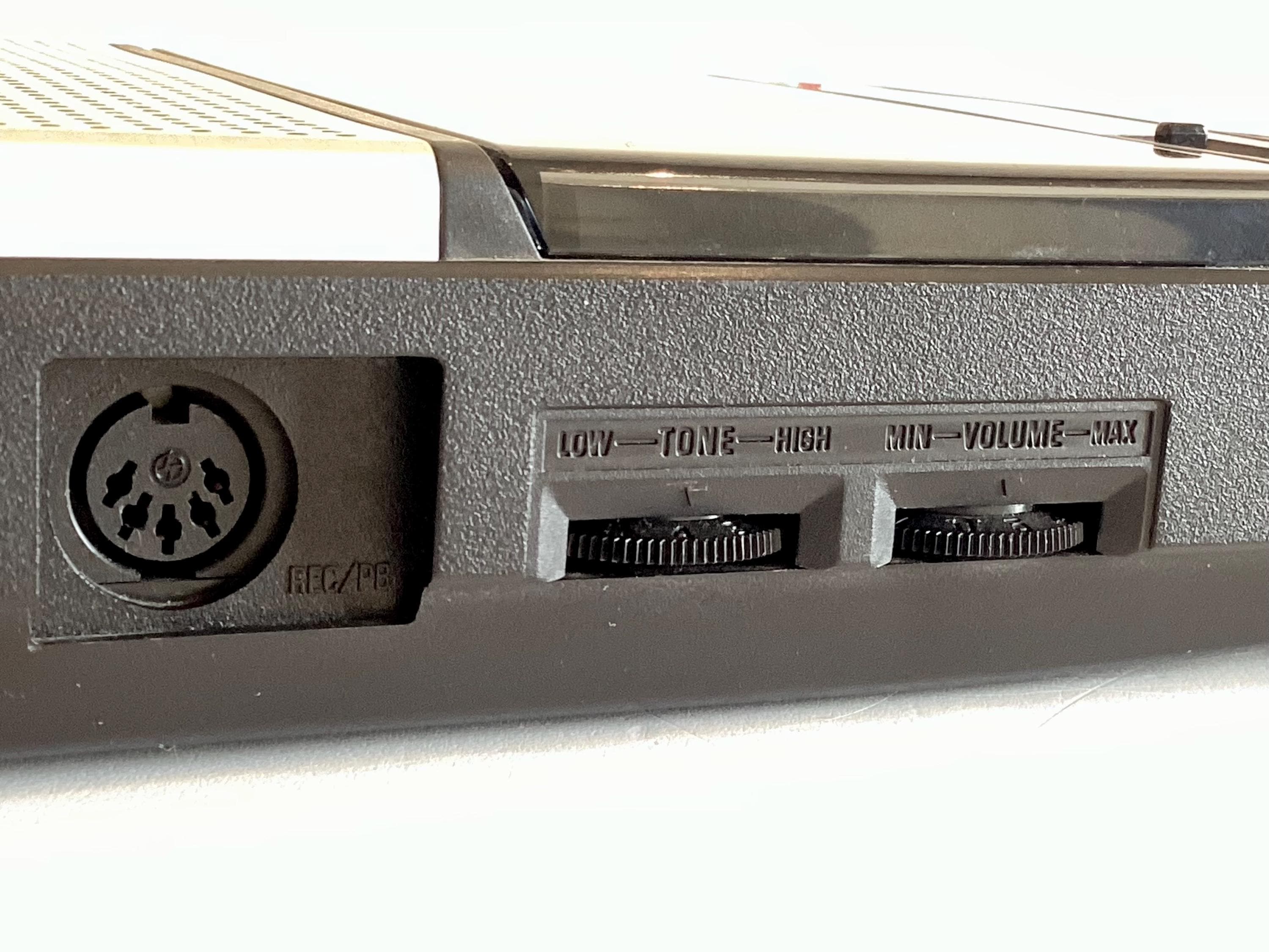 Vintage Cassette Recorder Panansonic RQ-2755 Slim Line Made in Japan Portable Tape Deck — photo 11 of 11