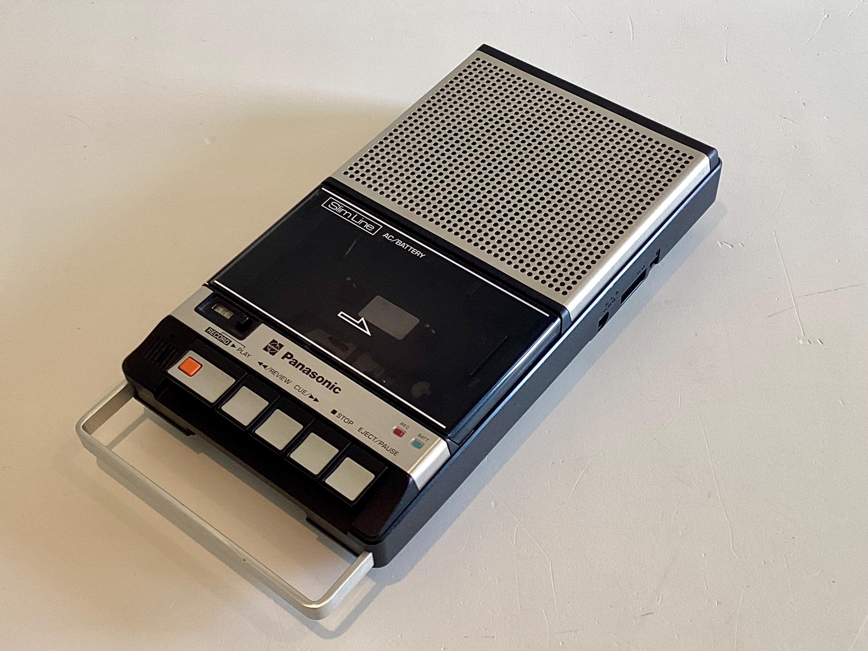 Vintage Cassette Recorder Panansonic RQ-2755 Slim Line Made in Japan Portable Tape Deck — photo 4 of 11