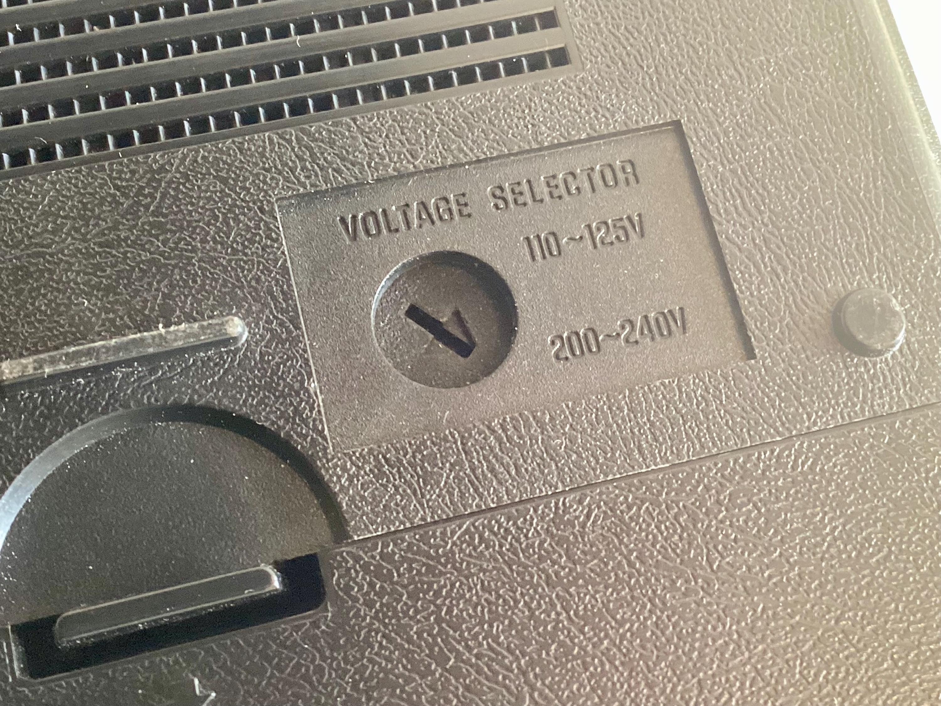 Vintage Cassette Recorder Panansonic RQ-2755 Slim Line Made in Japan Portable Tape Deck — photo 10 of 11