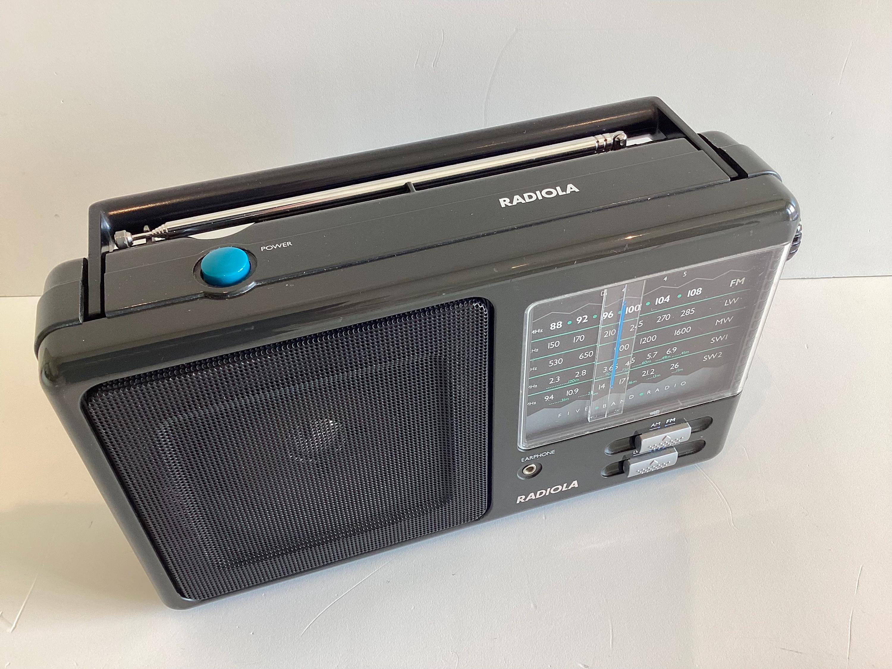 Vintage Radio Radiola D4345/18 (1980s), French Society, Portable Working, Collectible — photo 5 of 8