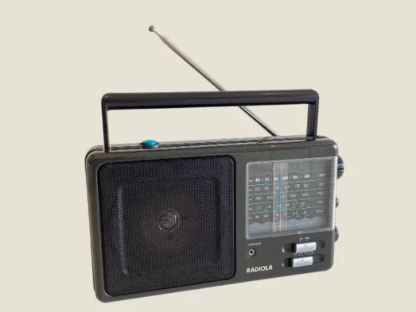 Vintage Radio Radiola D4345/18 (1980s), French Society, Portable Working, Collectible