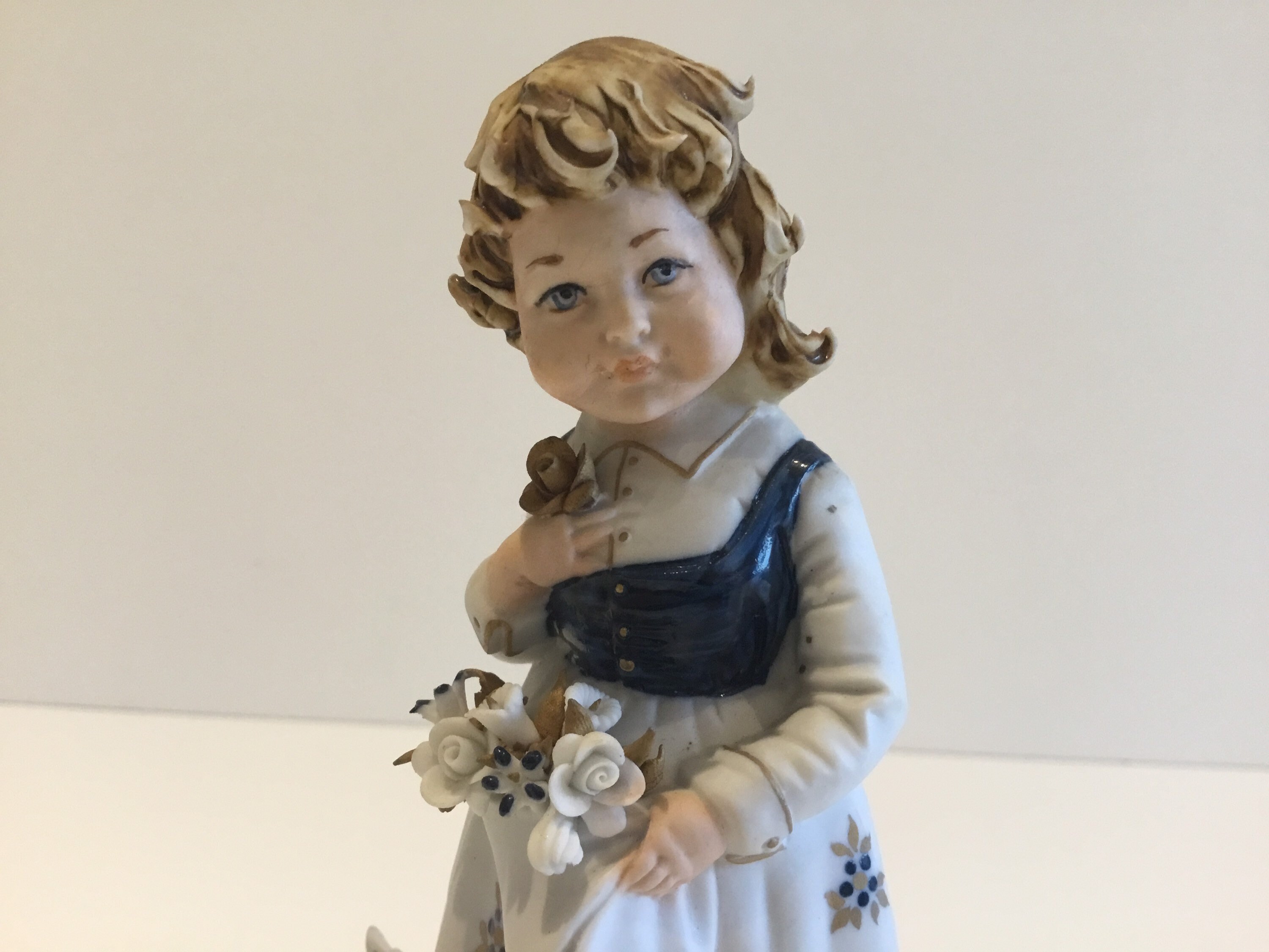 Capodimonte Porcelain | Vintage 1960s Italian Figurine, Vier Tasca Design — photo 6 of 9