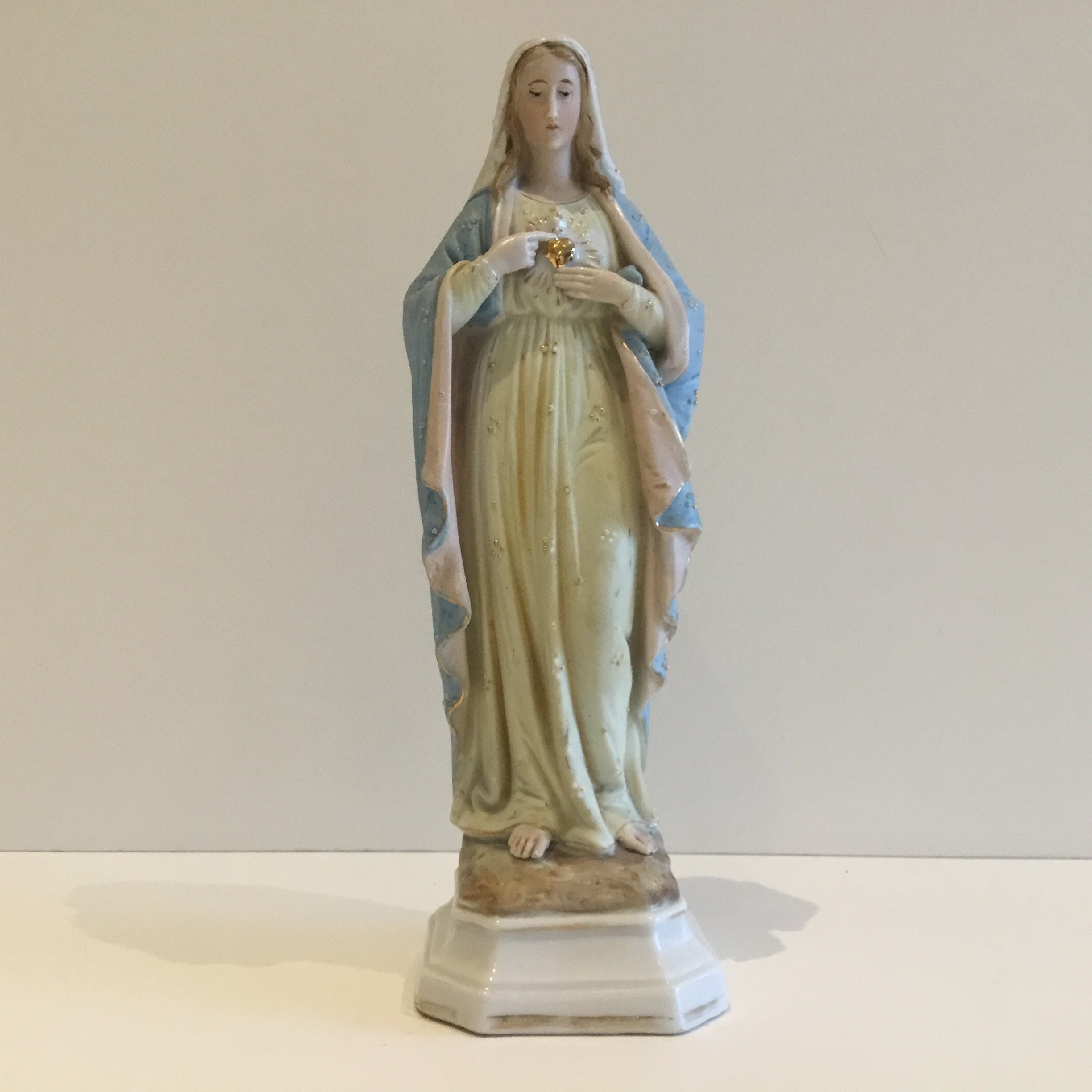 Vintage Statue 1930s|  Sacred Heart Porcelain Figurine, Religious Art Made In France — photo 3 of 9
