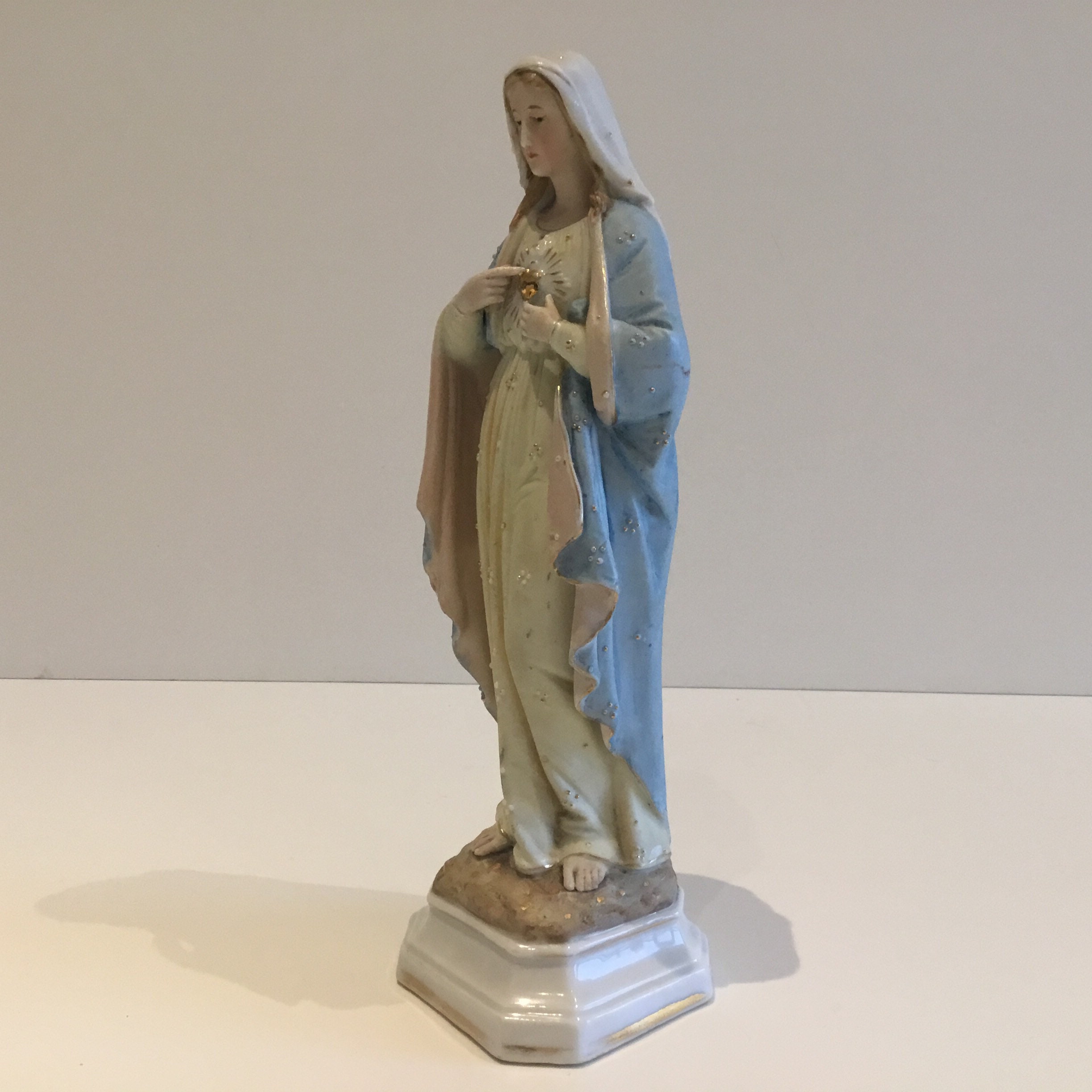 Vintage Statue 1930s|  Sacred Heart Porcelain Figurine, Religious Art Made In France — photo 6 of 9
