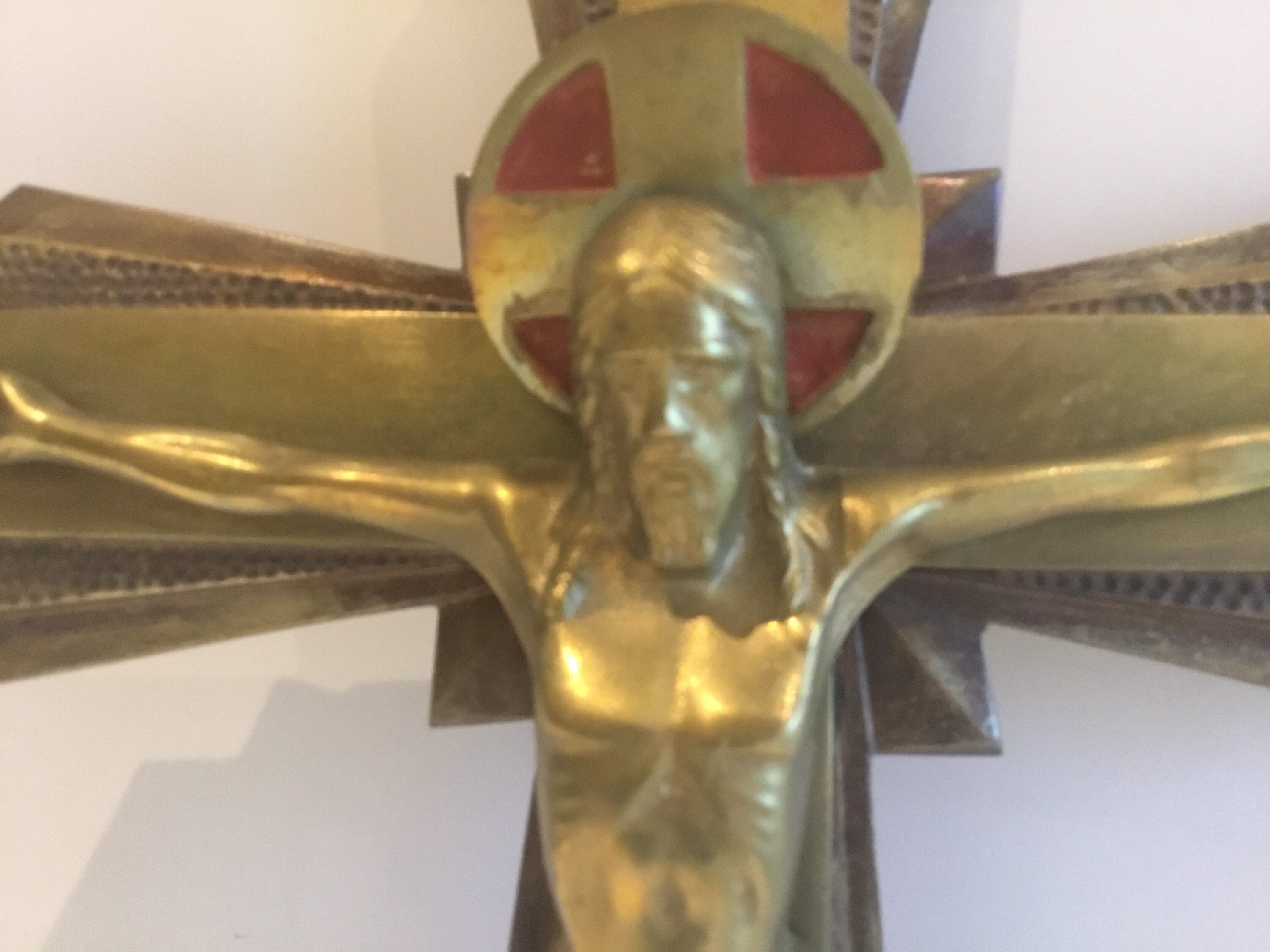Vintage French Crucifix – Large Art Deco (1930s) Brass & Gilded Bronze — photo 6 of 11