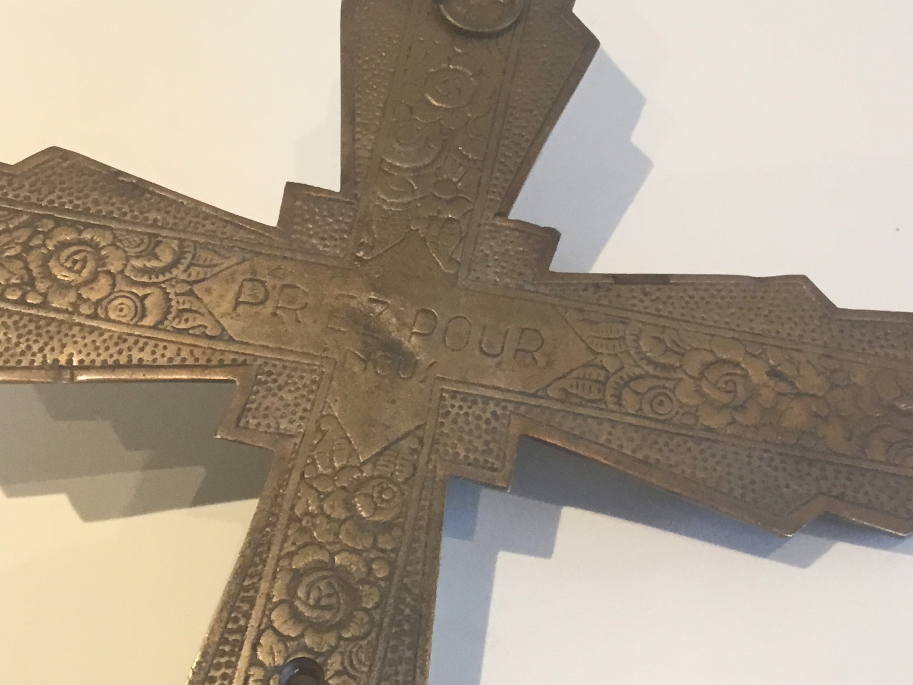 Vintage French Crucifix – Large Art Deco (1930s) Brass & Gilded Bronze — photo 7 of 11