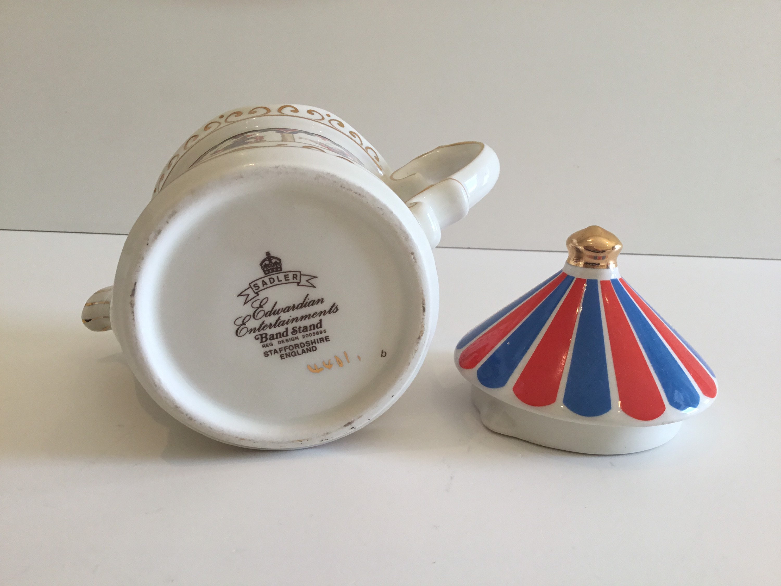 Vintage Ceramic Teapot – Sadler Staffordshire “Edwardian Band Stand” (1950s) Made in England — photo 8 of 8