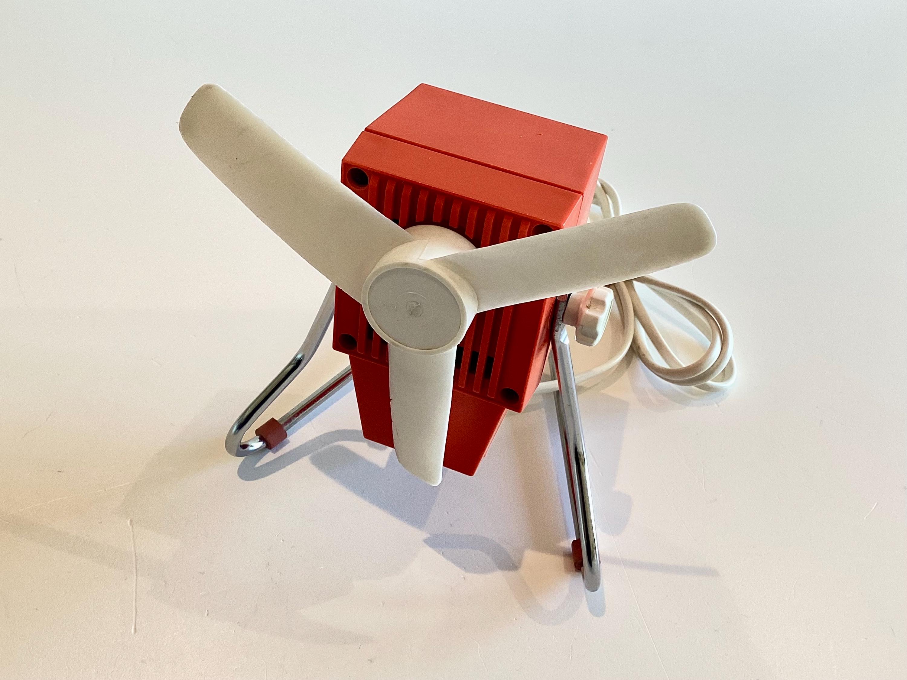 Vintage Fan Italian Orange Desk Ventilator 1980s Design — photo 4 of 9