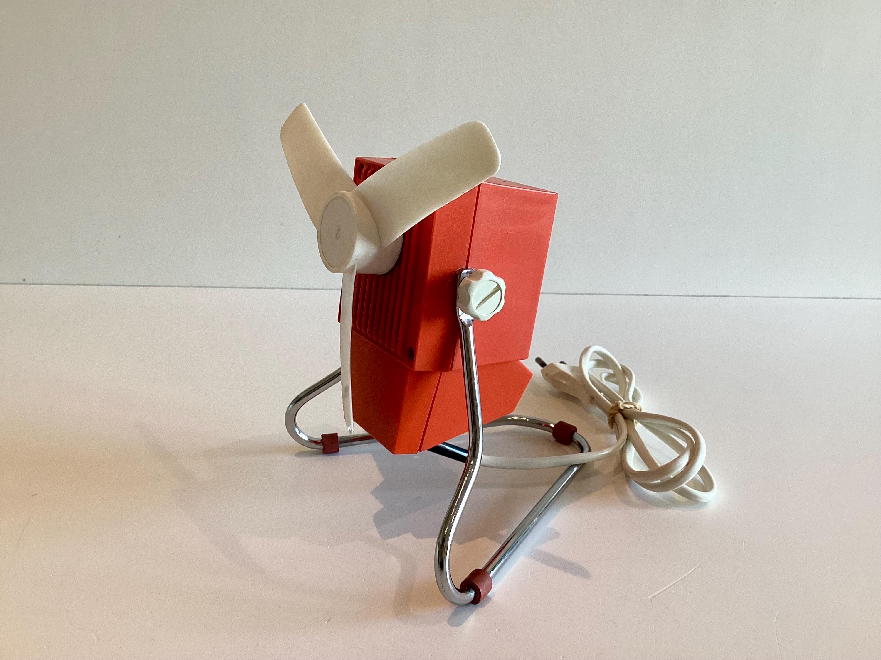Vintage Fan Italian Orange Desk Ventilator 1980s Design — photo 6 of 9