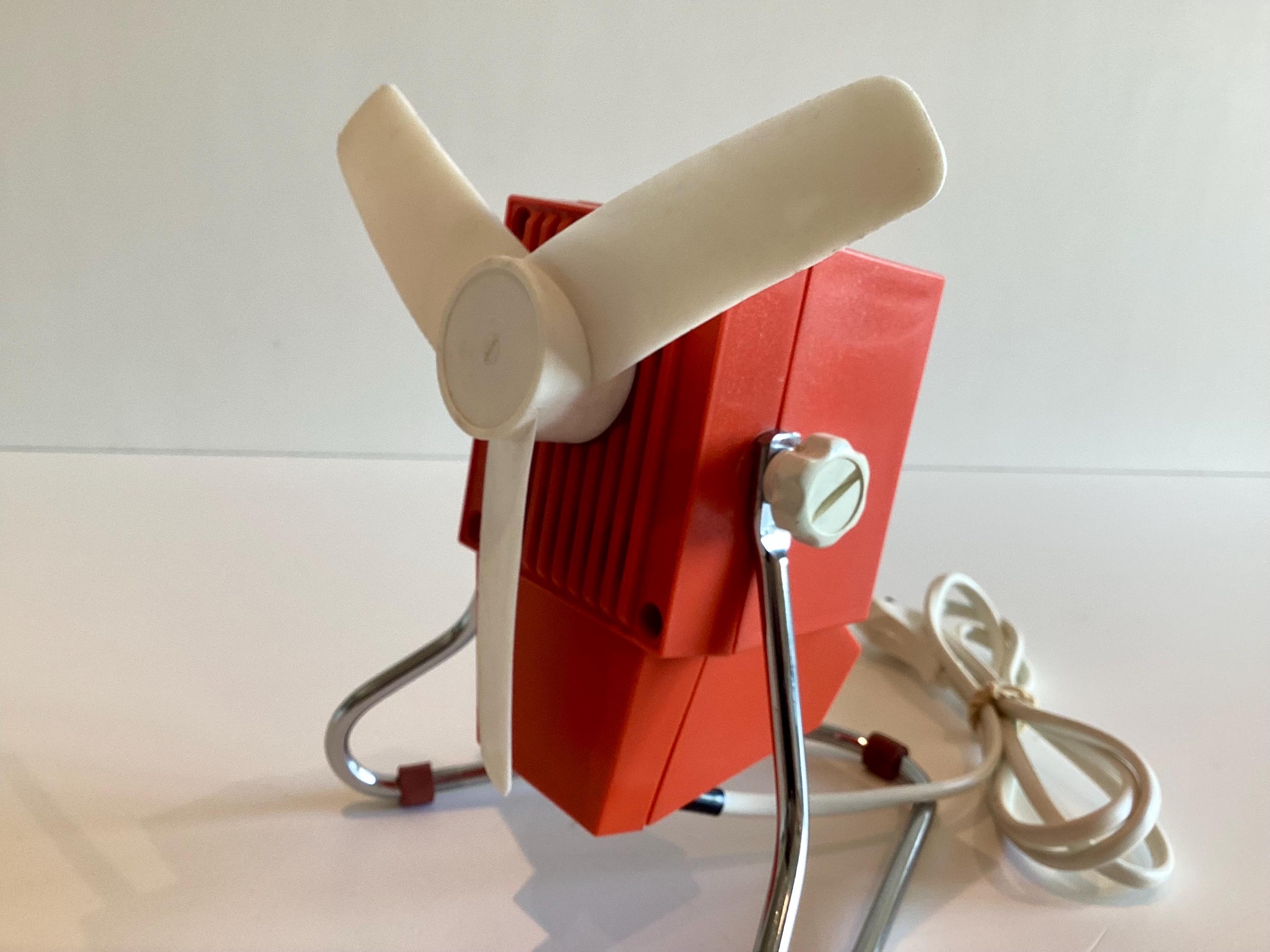 Vintage Fan Italian Orange Desk Ventilator 1980s Design — photo 8 of 9