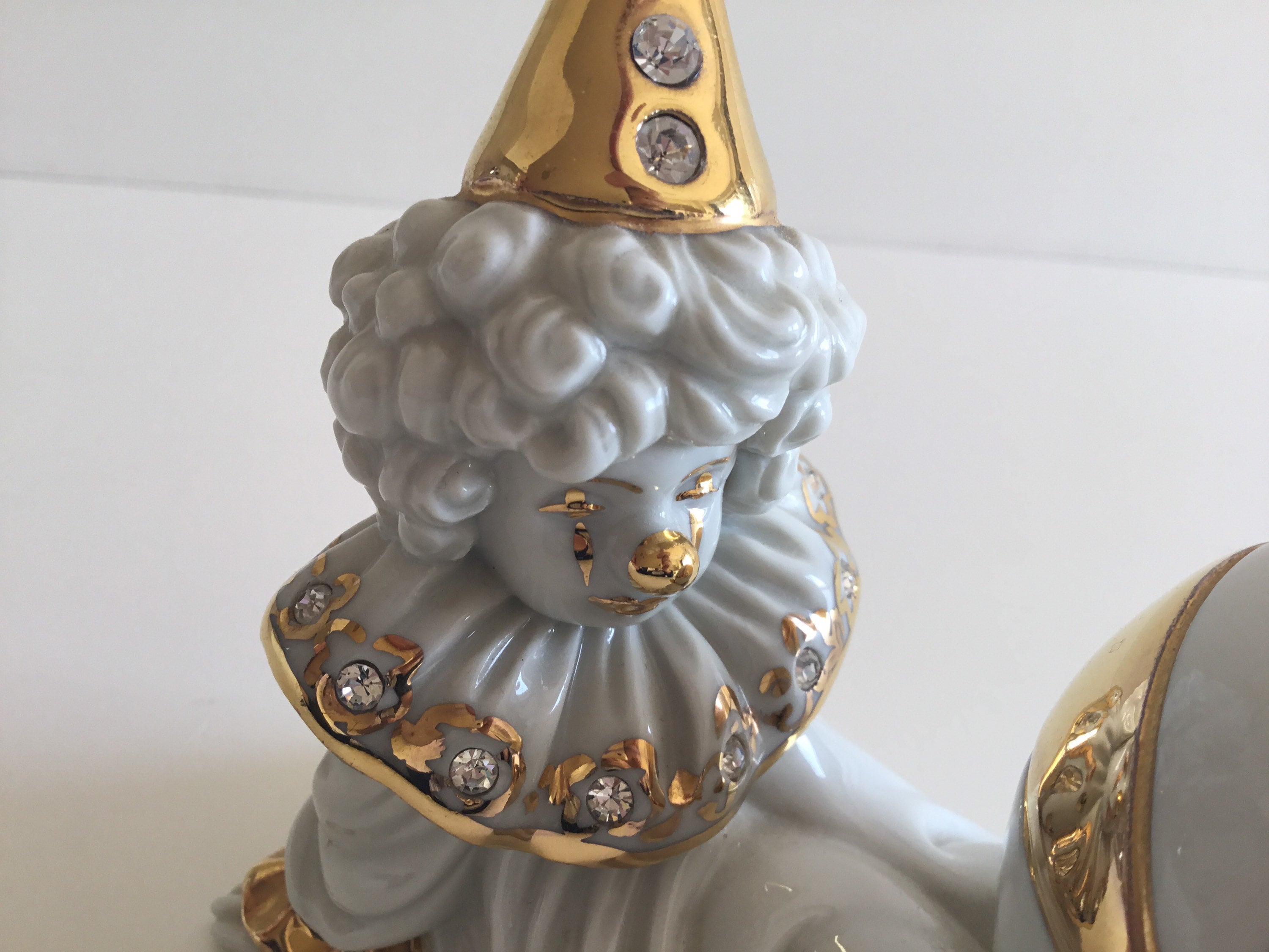 Vintage Italian Figurine | Swarovski Crystal RG Capodimonte Clown, 24k Gold 1970s — photo 9 of 10