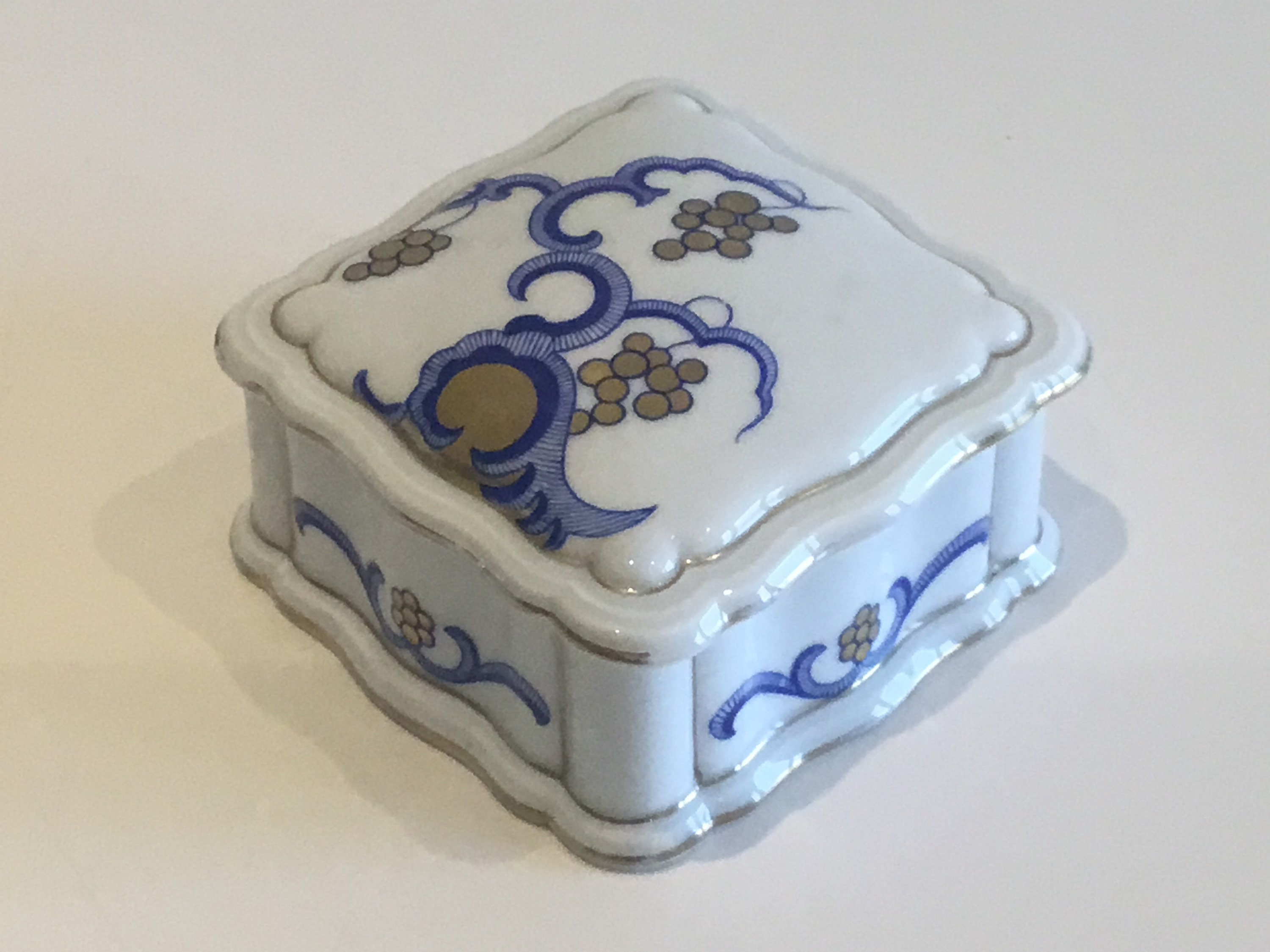 Art Deco Porcelain Box – Rosenthal Bavaria 1930s Hand-Painted — photo 5 of 8