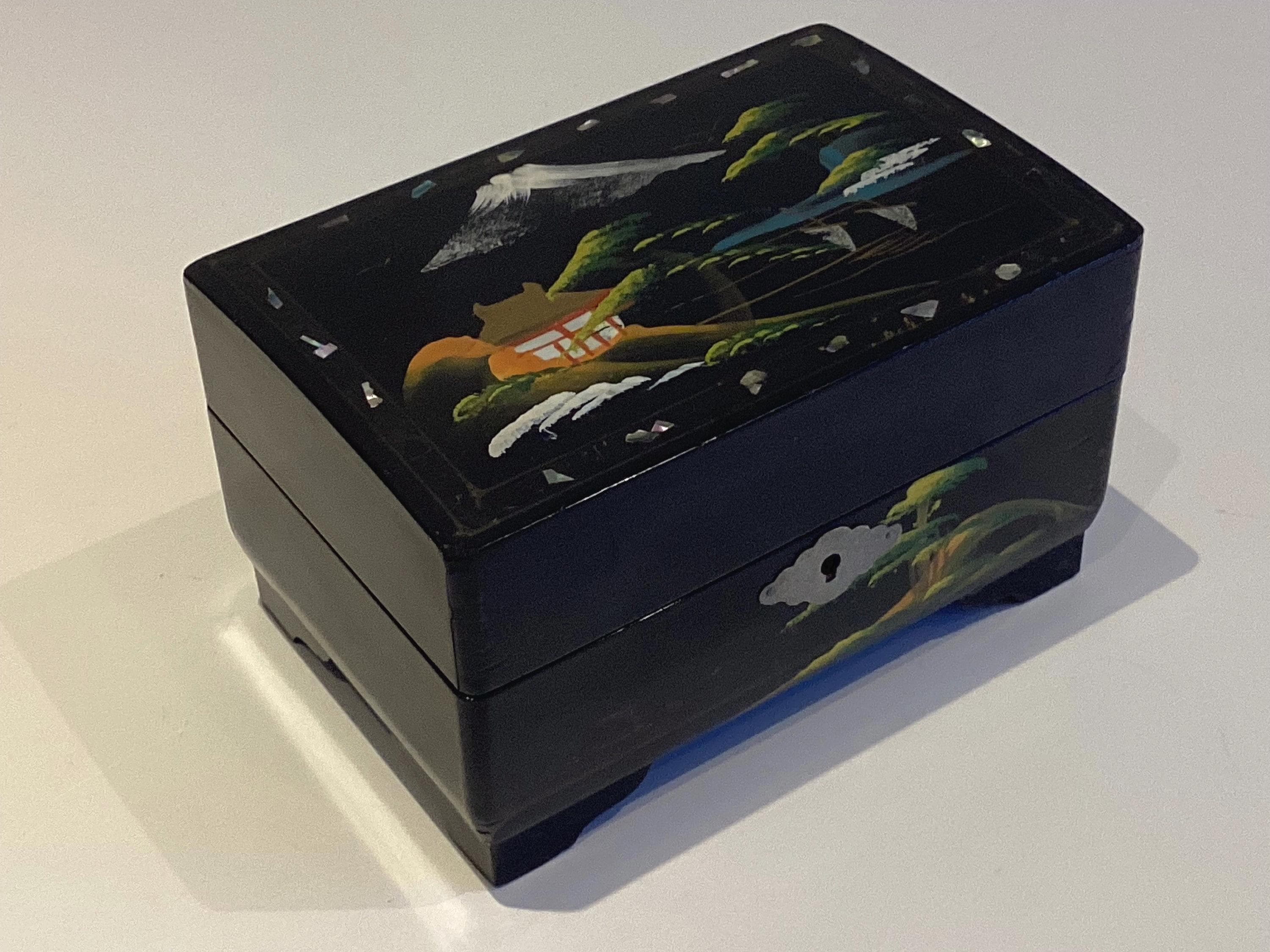 Vintage Music Box | 1960s Japanese Jewelry Box with Spinning Turtle — photo 3 of 7