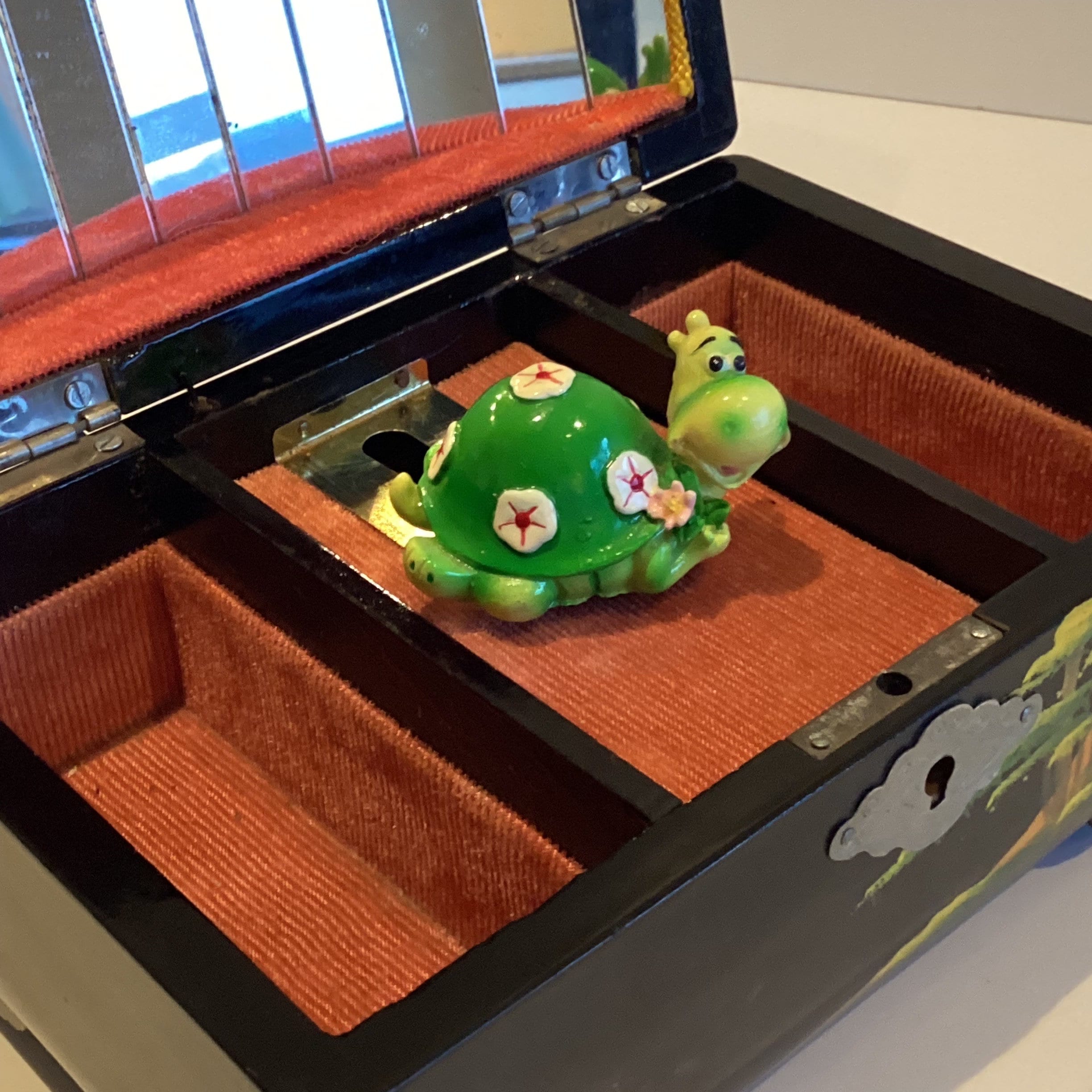 Vintage Music Box | 1960s Japanese Jewelry Box with Spinning Turtle — photo 4 of 7