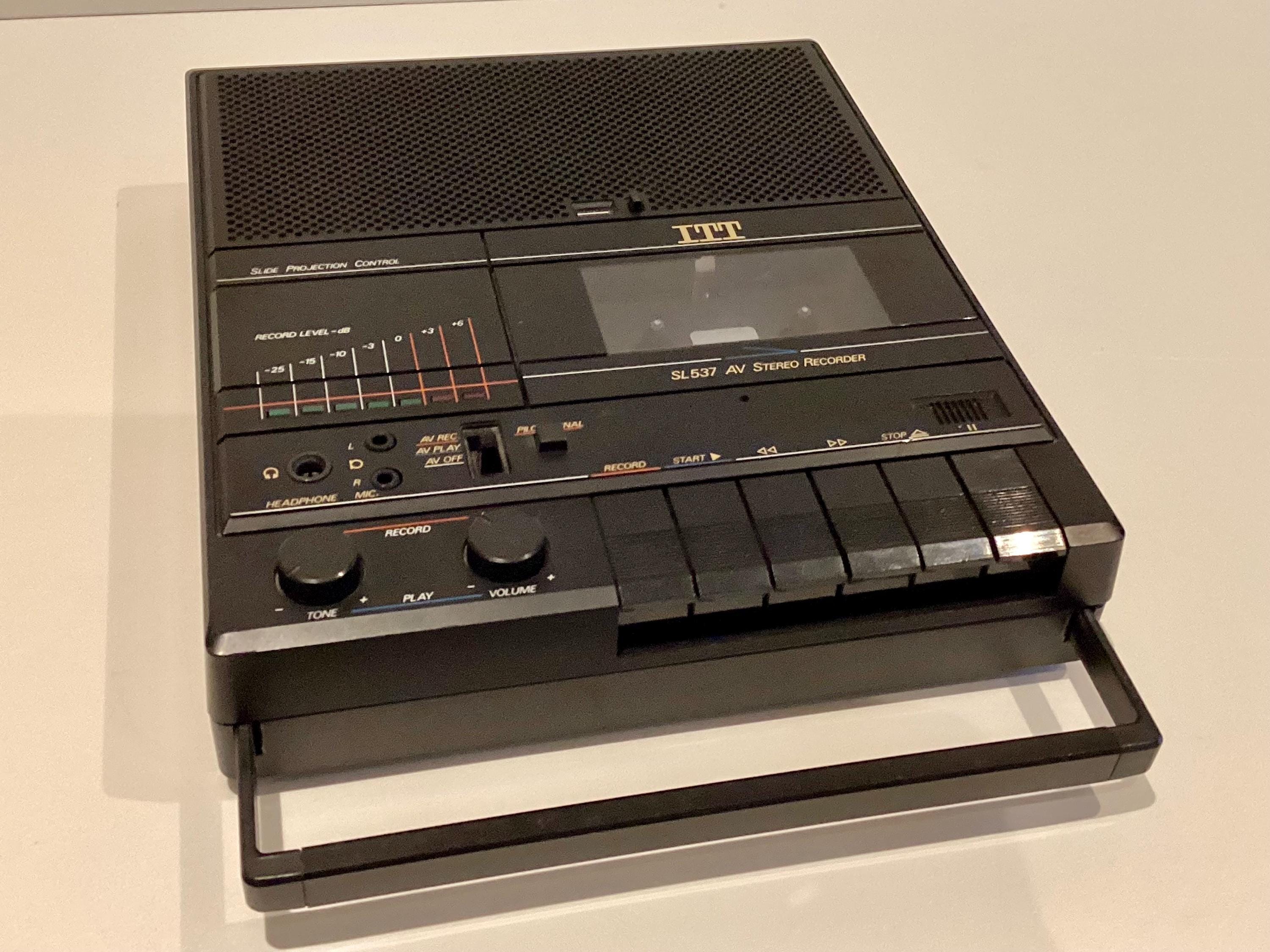Vintage Cassette Recorder ITT Nokia SL 537 A (1980s), Stereo Portable, Slide Projector Control, Working — photo 3 of 10