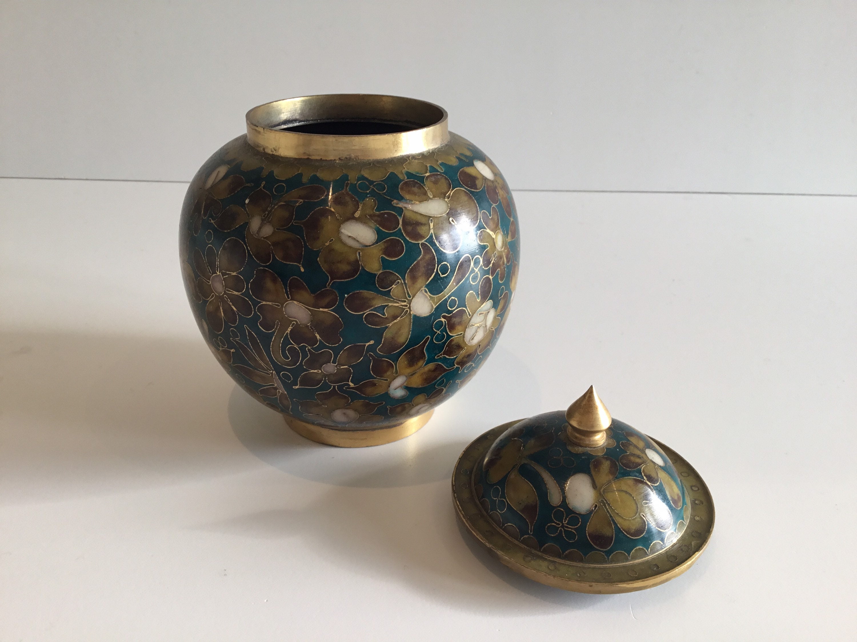 Vintage Cloisonné Box | 1950s Chinese Enamel Lidded Bowl, Decorative Collectible — photo 6 of 8