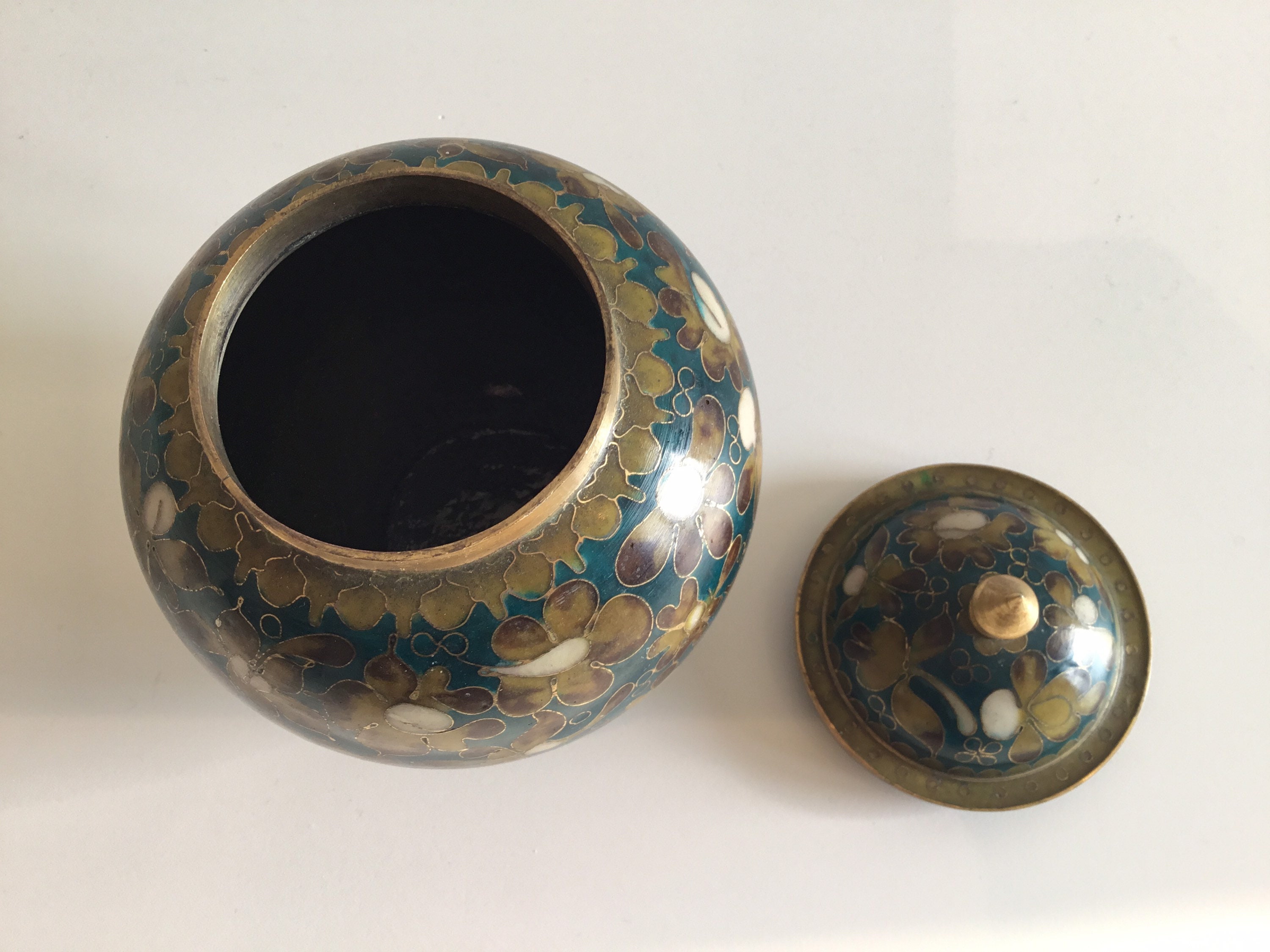 Vintage Cloisonné Box | 1950s Chinese Enamel Lidded Bowl, Decorative Collectible — photo 7 of 8