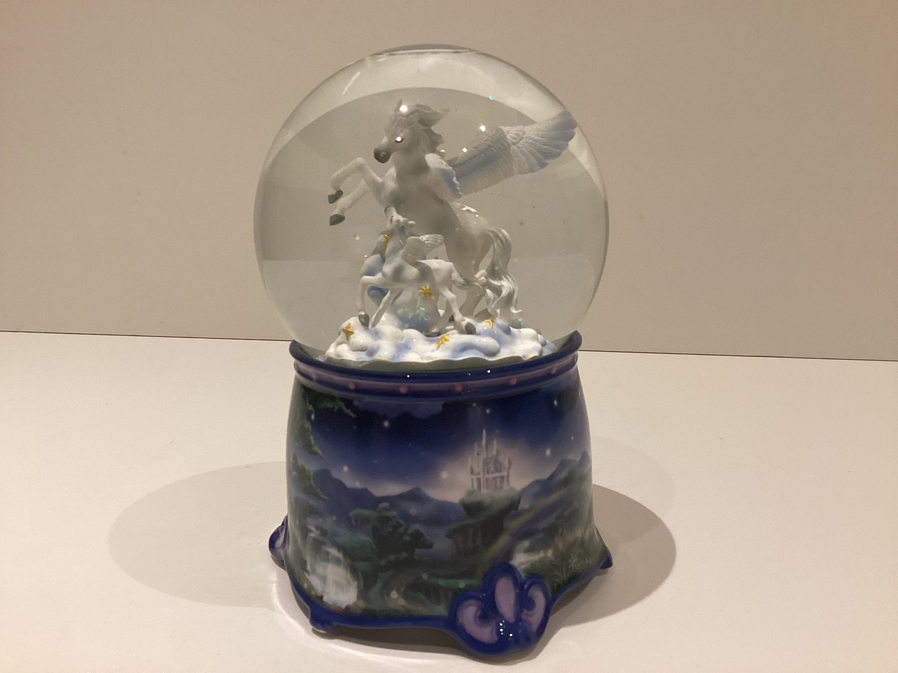 Vintage Musical Sphere | Rotating Pegasus Glass Globe, "Magic Flute" Melody Working — photo 3 of 10